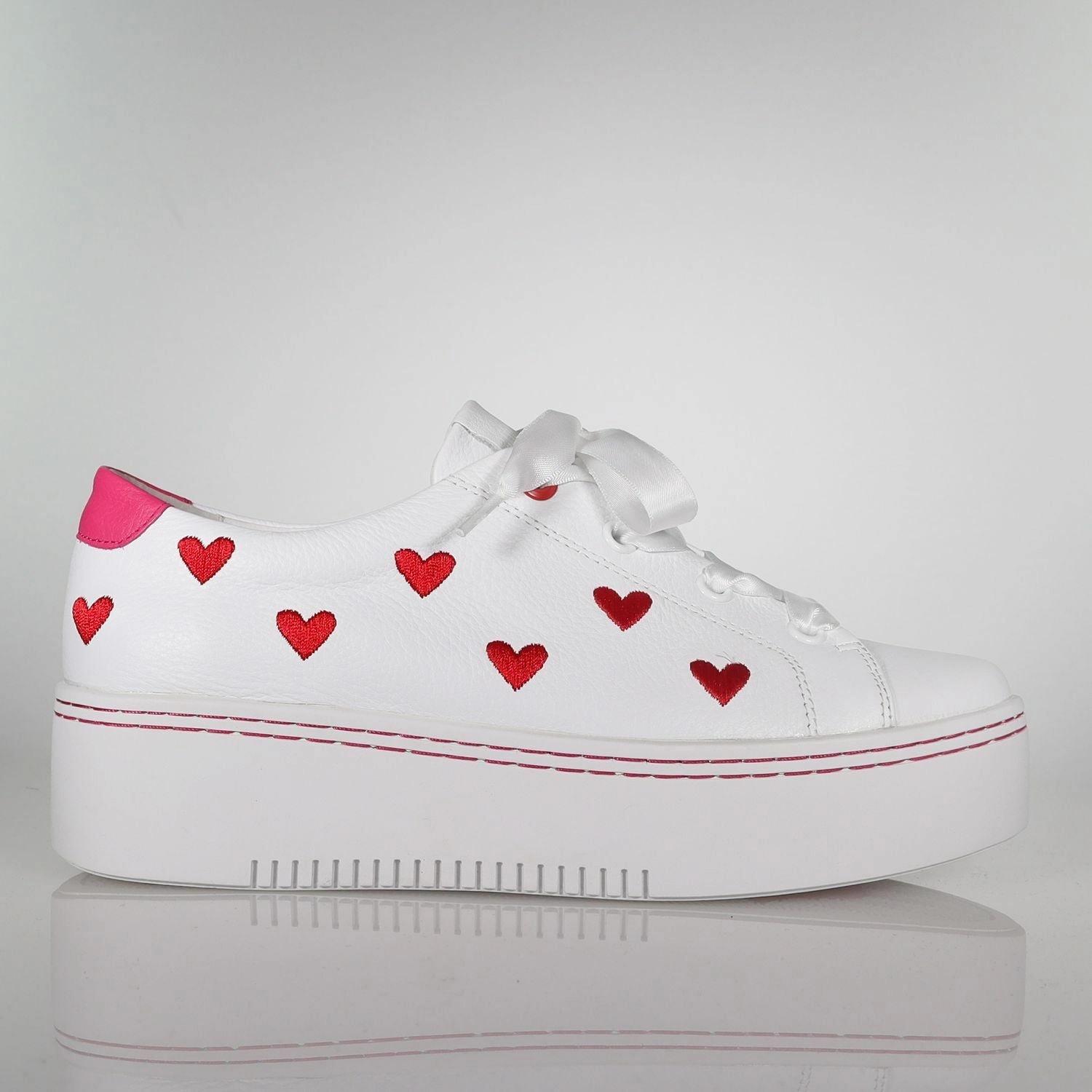 Ace of Hearts - Last Pairs Run Away Sneaker