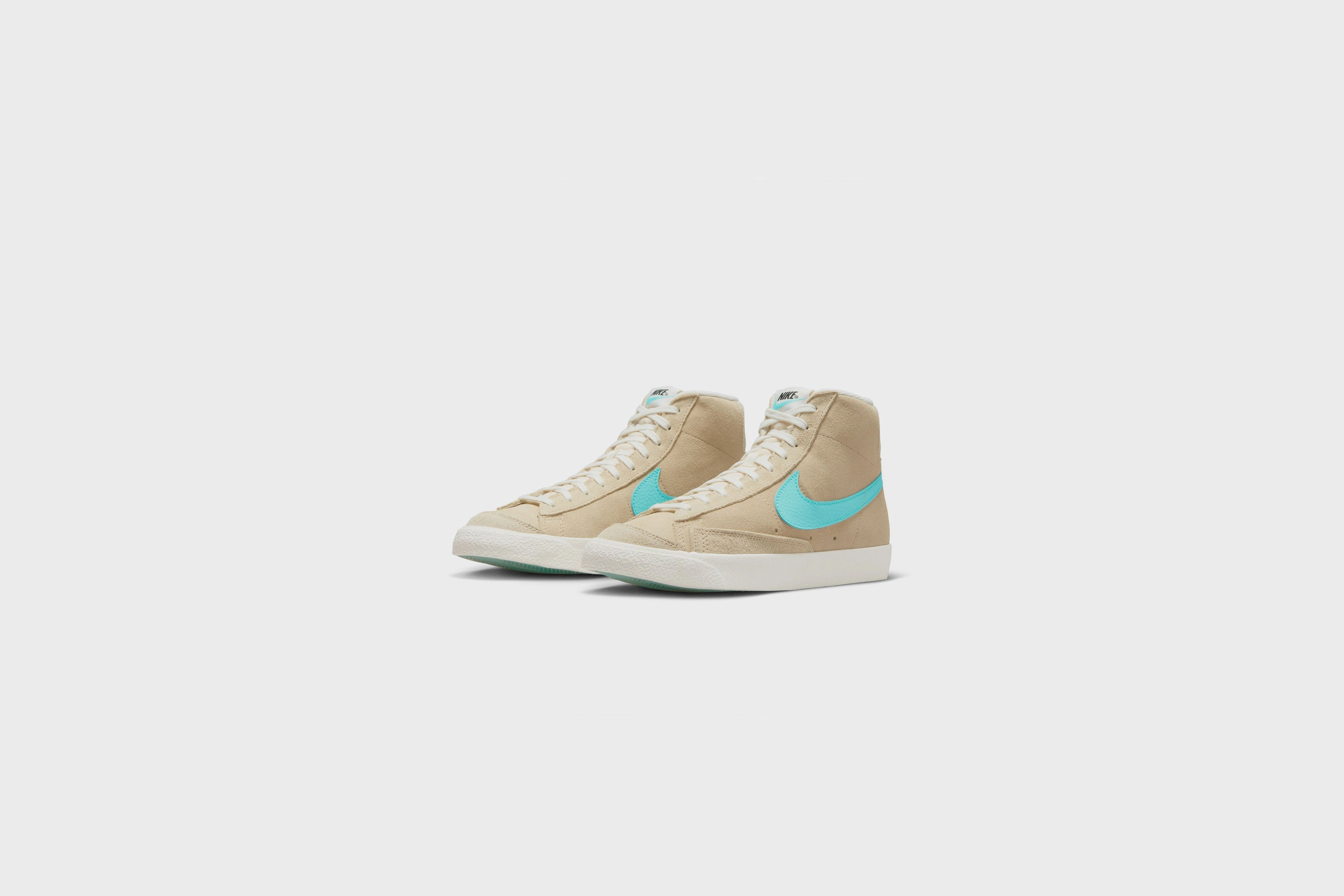 Nike Blazer Mid 77 SE (Desert Ore/Light Aqua-Sail) Overknee Stiefel Rock