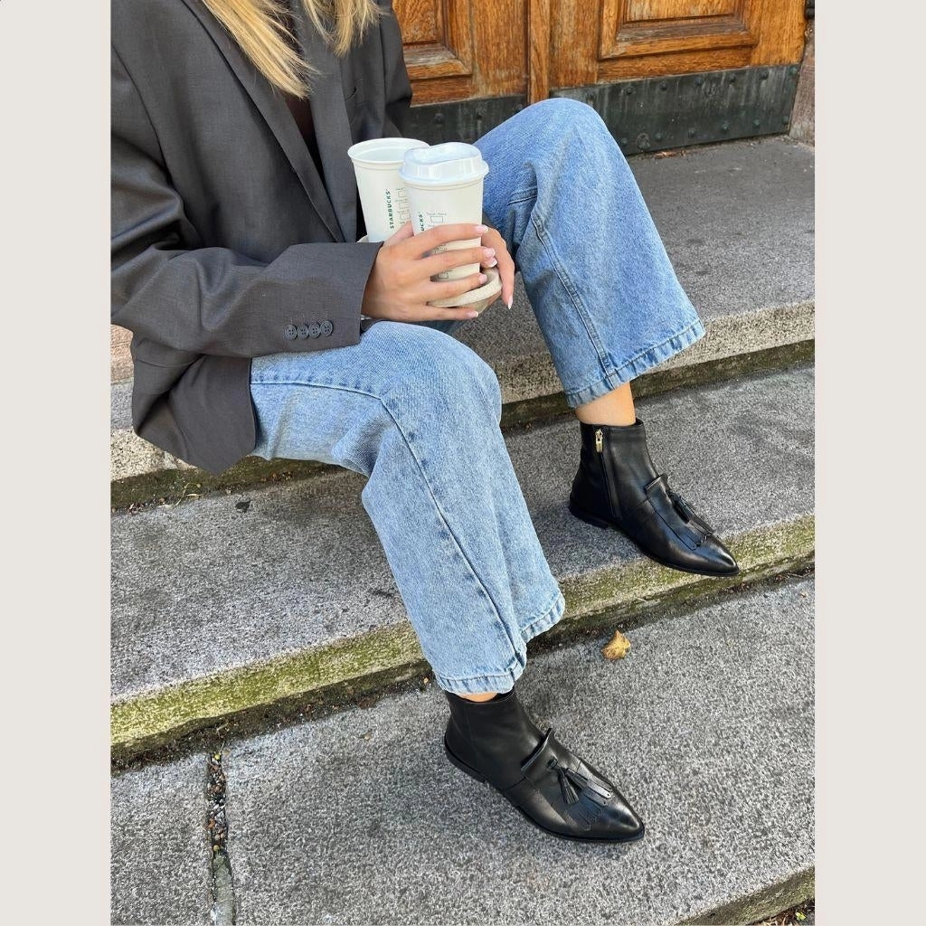 CAROLINE MOVES - BLACK Loafers 70s