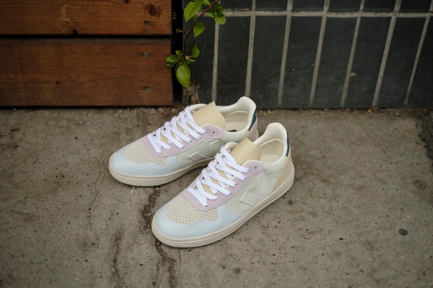 Veja V-10 Suede Damen Schuhe Sneaker Sommer 2025