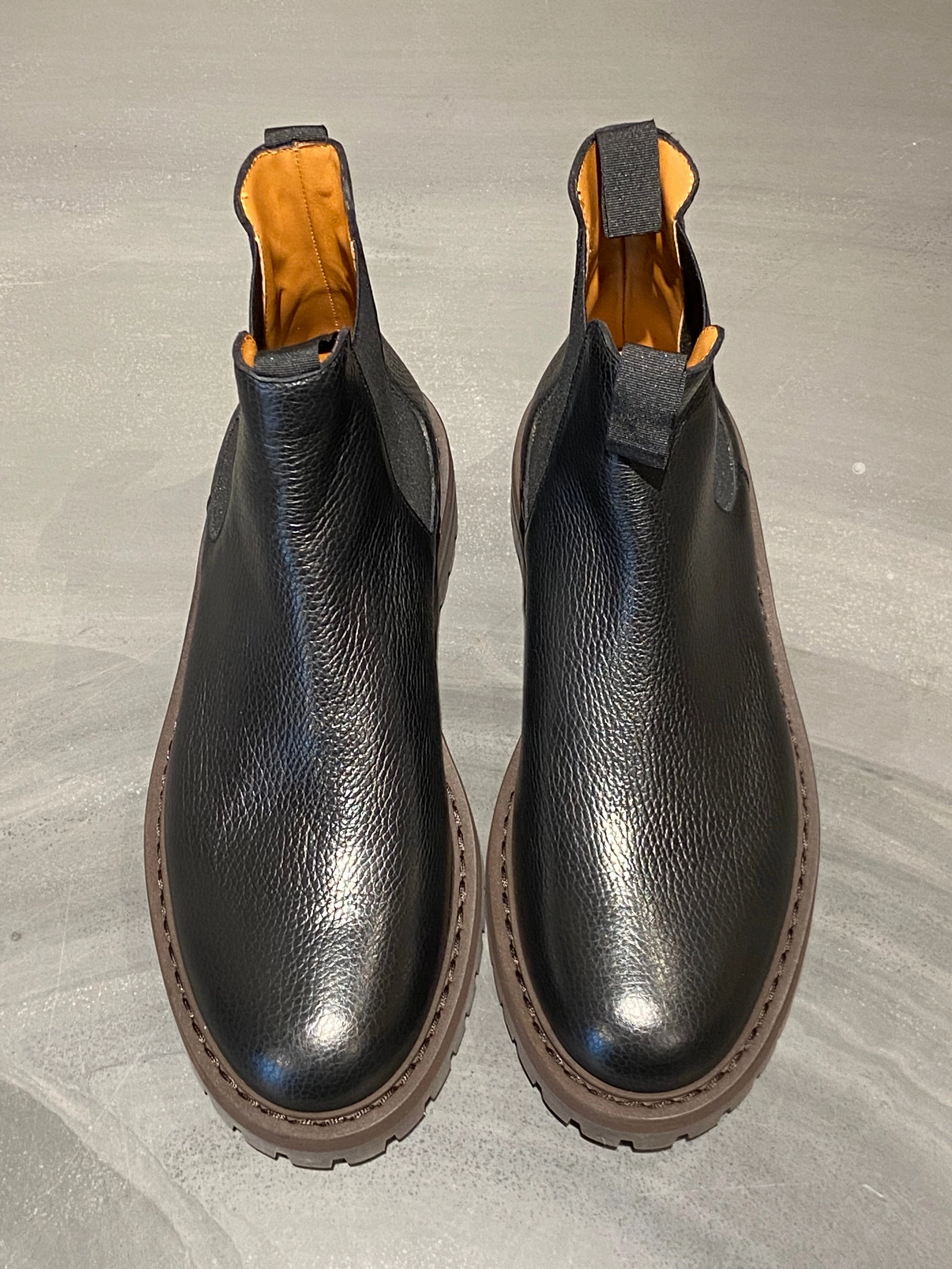 Chelsea Boots. COMMON PROJECTS 2447 CHELSEA WORKBOOT BLACK