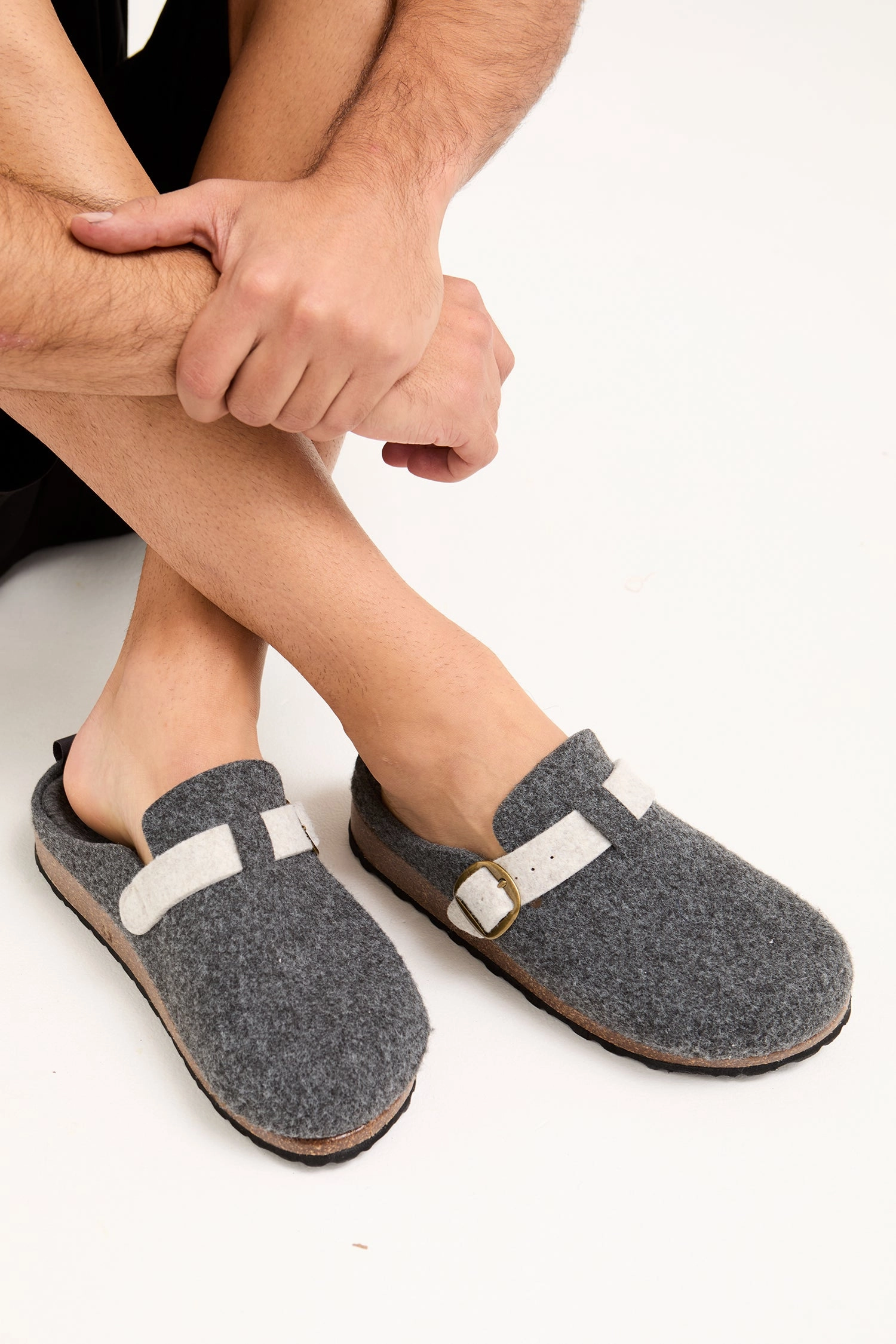 Mister You Jordan Mule Slippers in Charcoal Pantoffeln Thüringen