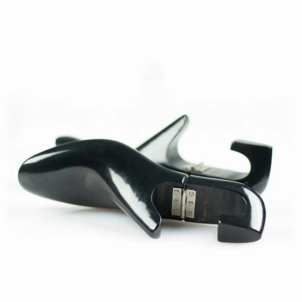 Soft Pink High Heels → High Heels Cross Sword Shoe Tree