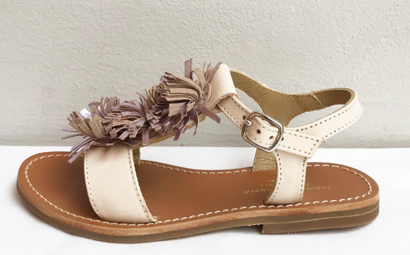 Marie Morenz Sandale 10056 Creme mit Pompoms Menorquinische Sandalen