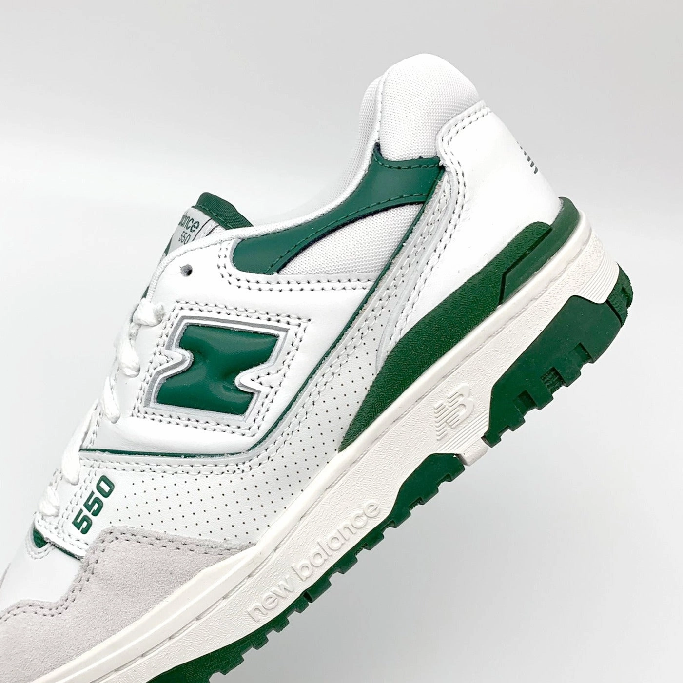 Most Wanted Basketball Shoes New Balance 550 White Green
