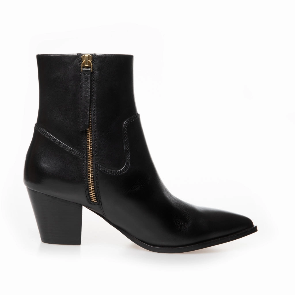 IT'S ALL ABOUT WALKING - BLACK Hermes Kelly Stiefel