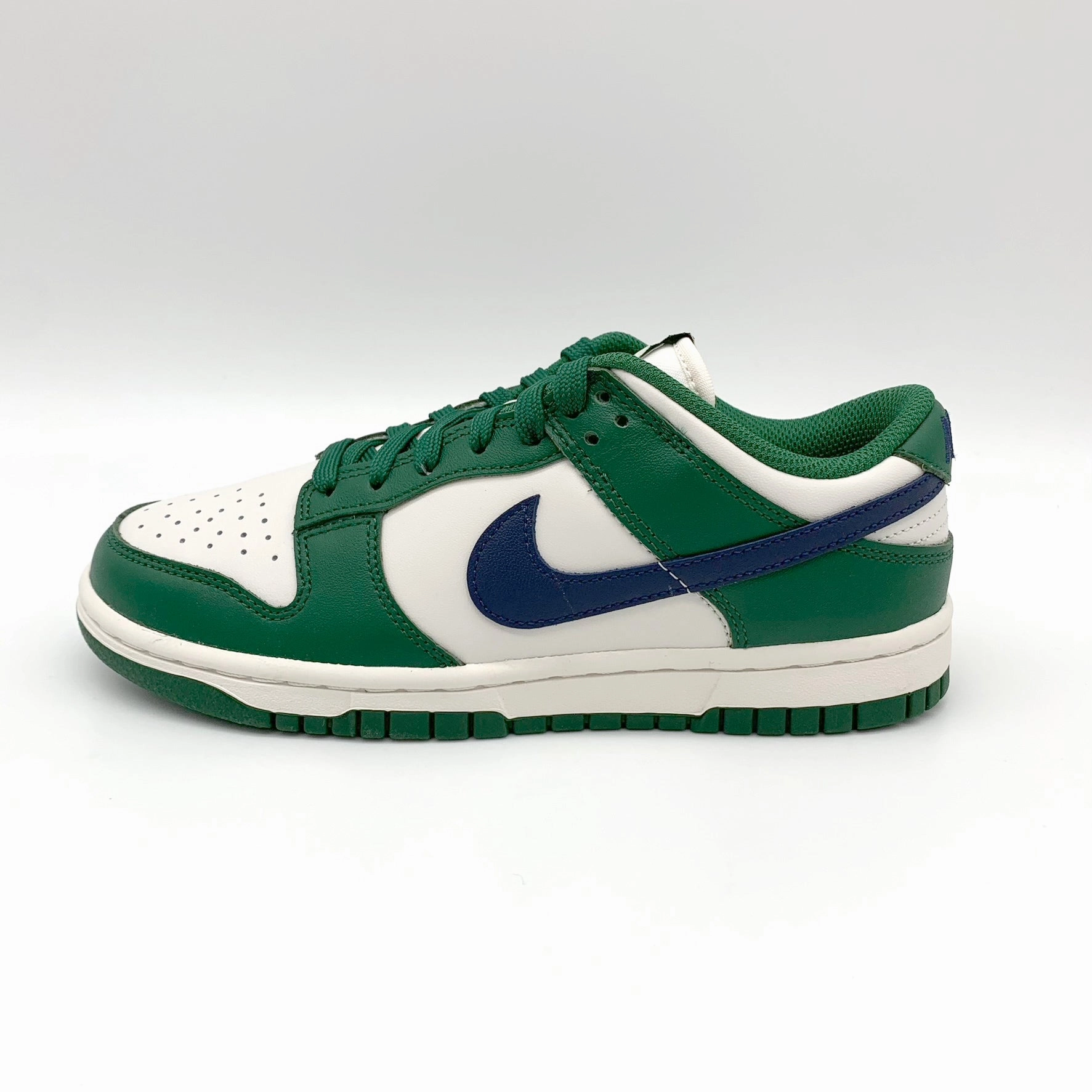 Nike Dunk Low Retro Gorge Green Midnight Navy Used Sneaker