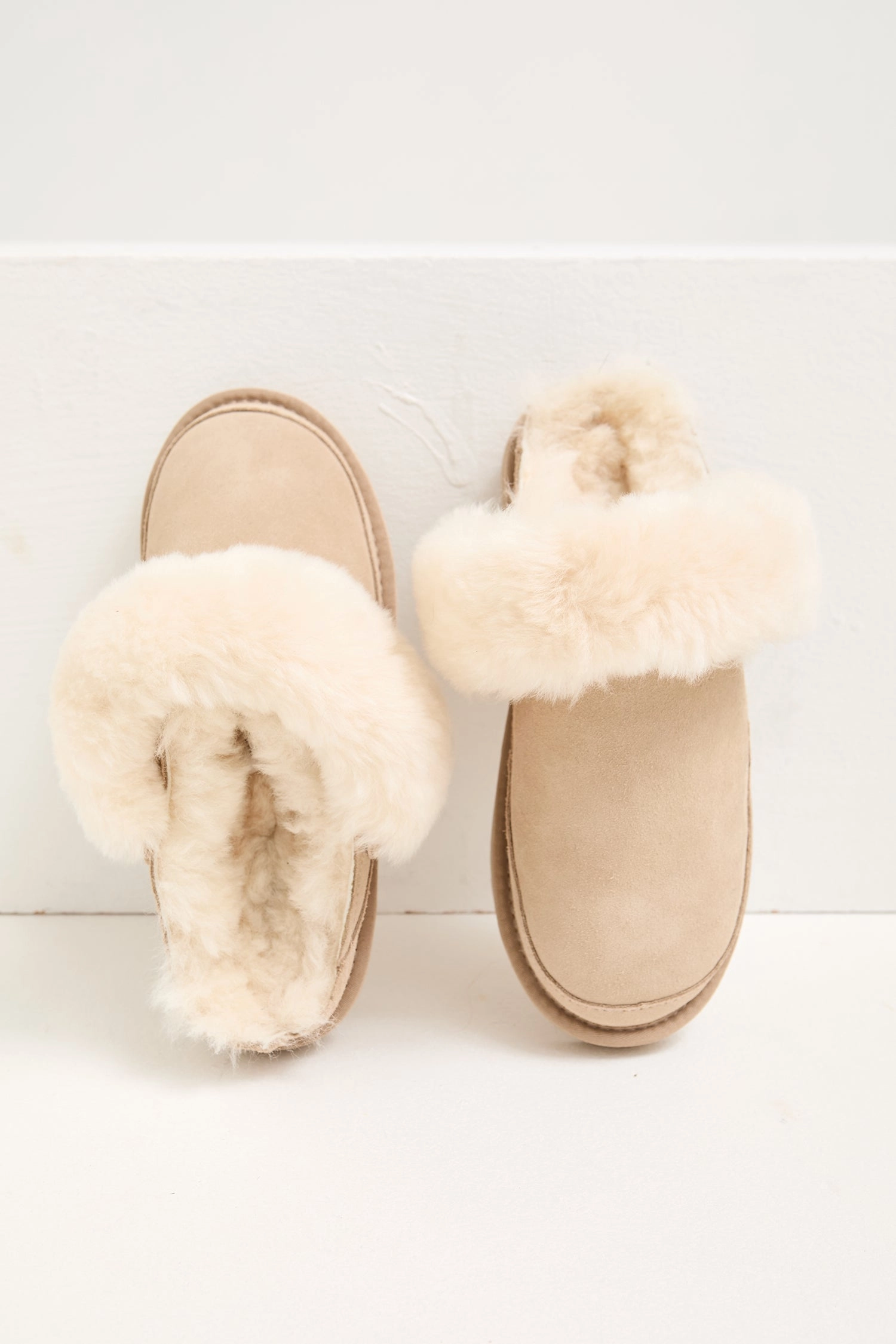 Hallie Sheepskin Multiway Slippers in Beige Pantoffeln 32
