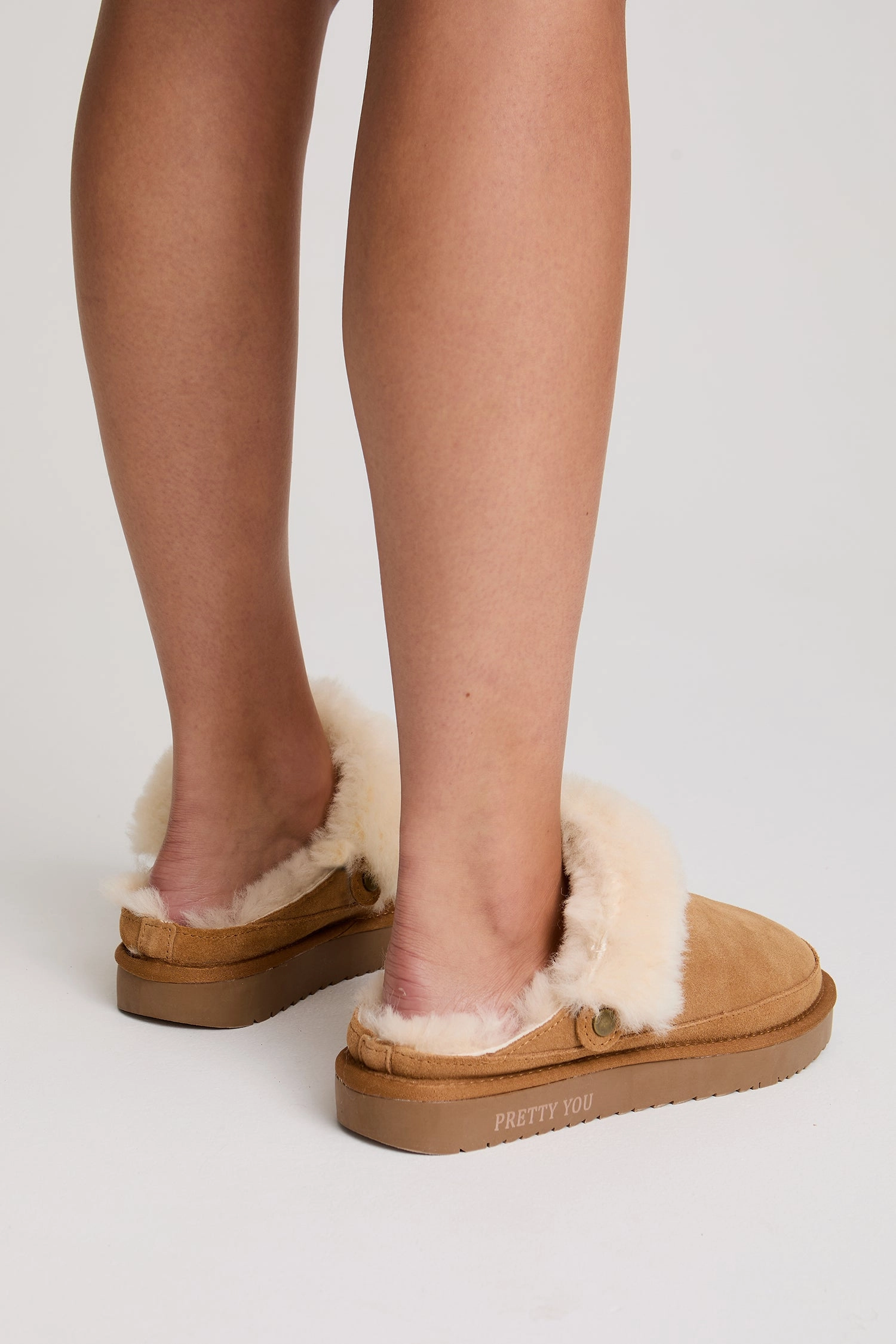 Hallie Sheepskin Multiway Slippers in Chestnut Gel Pantoffeln