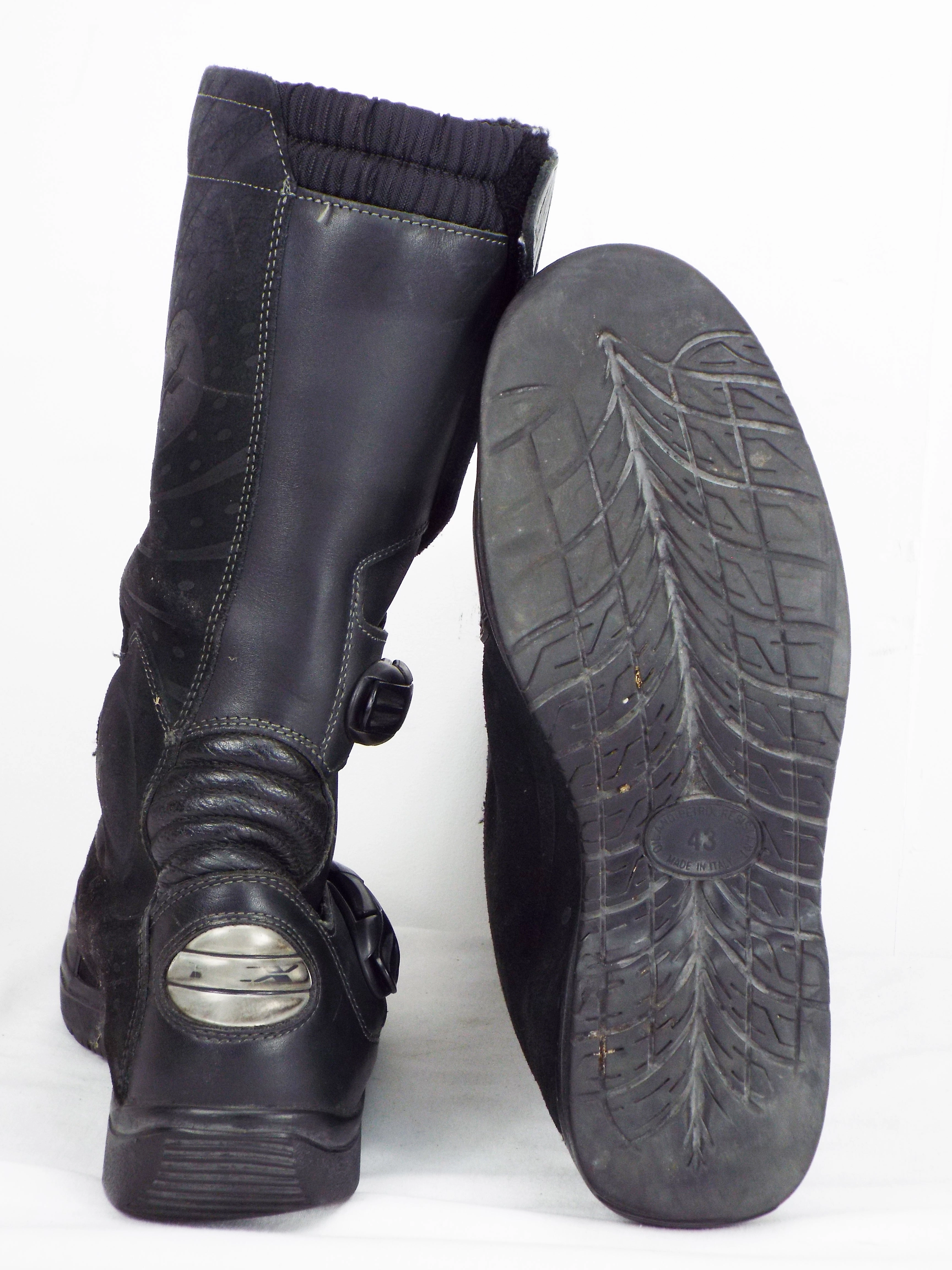 Italian Motorcycle Boots - Dutch police issue (RAR) Hose In Stiefel Stecken