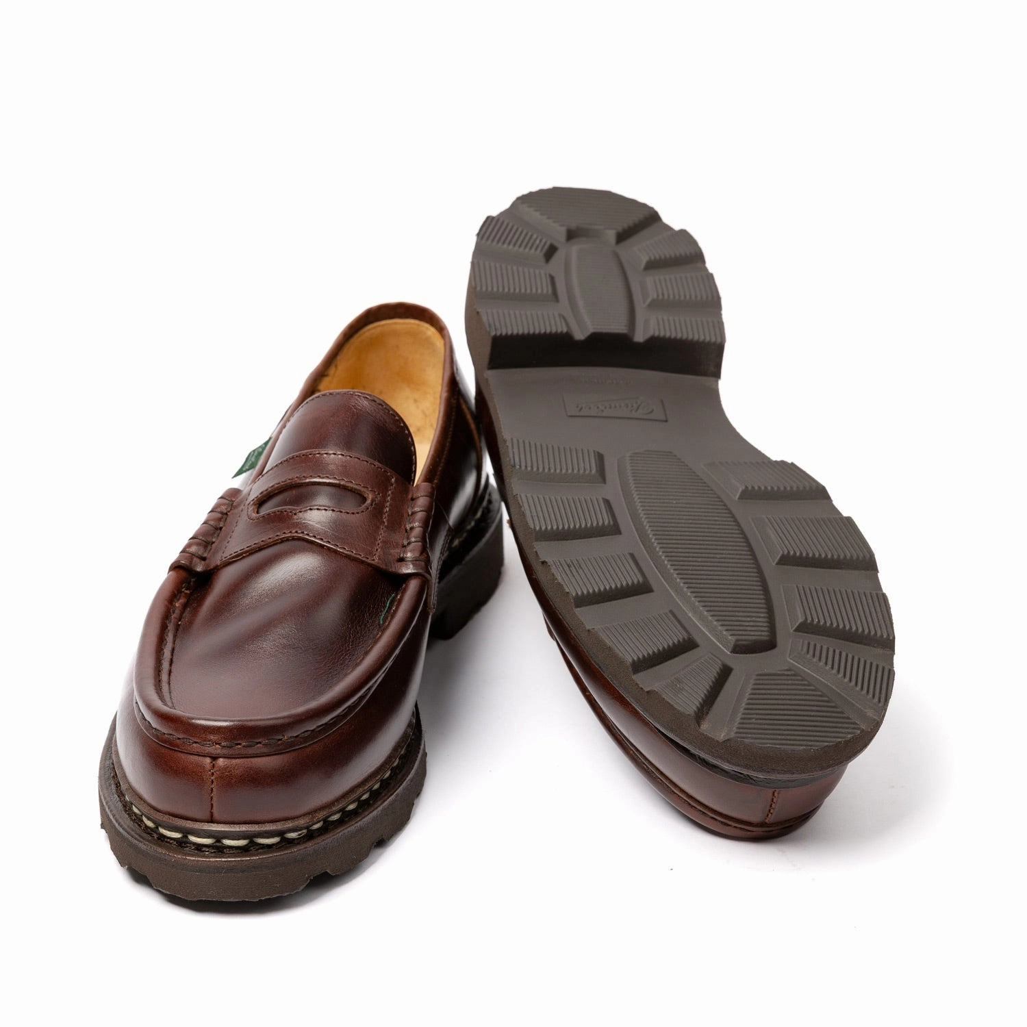 Kastanienbrauner Loafer "Reims" aus gewachstem Kalbsleder - A French Legend Chunky Loafers With Wide Leg Pants