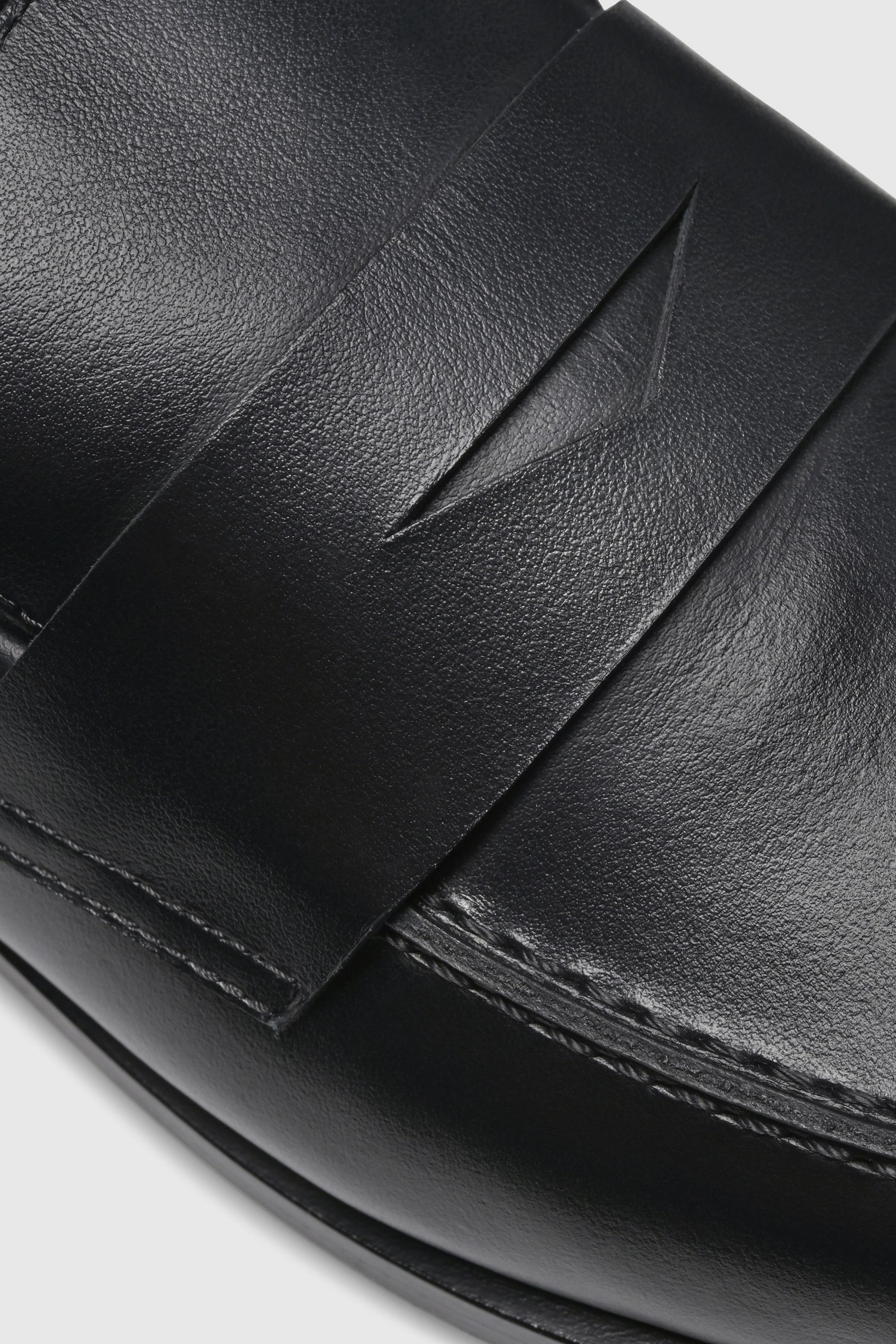 Loafer 9464 Vitello Shearling Black Loafers Crease