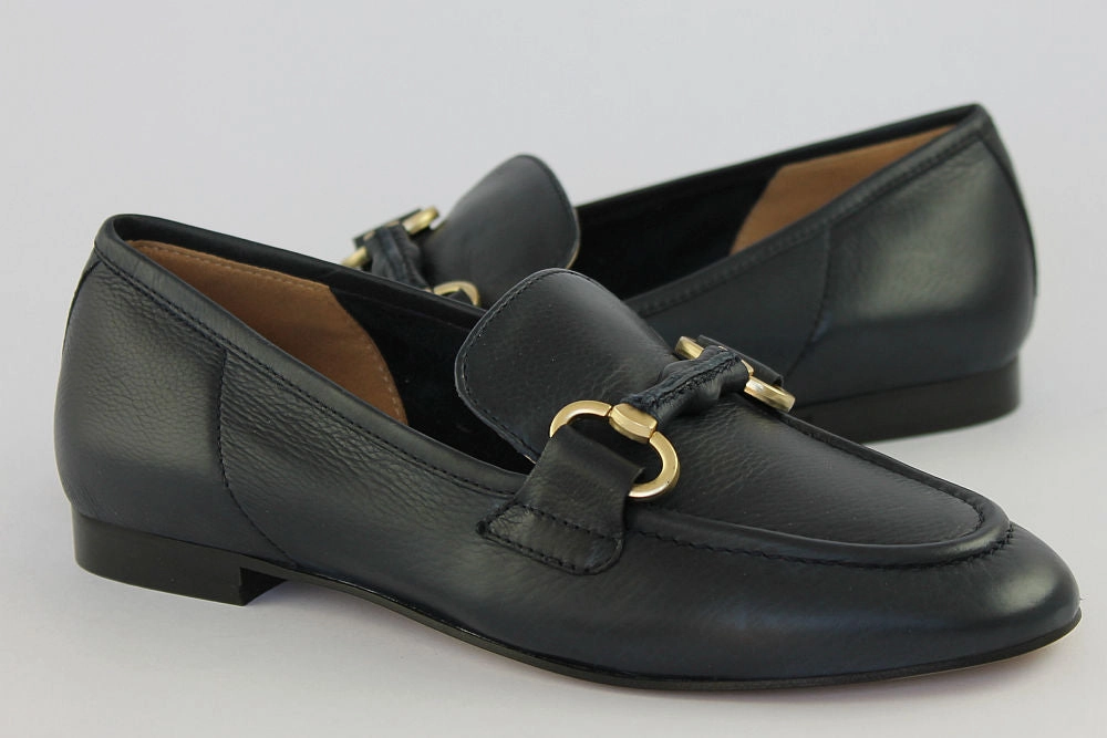 'Cara' in Navy Bullboxer Loafers