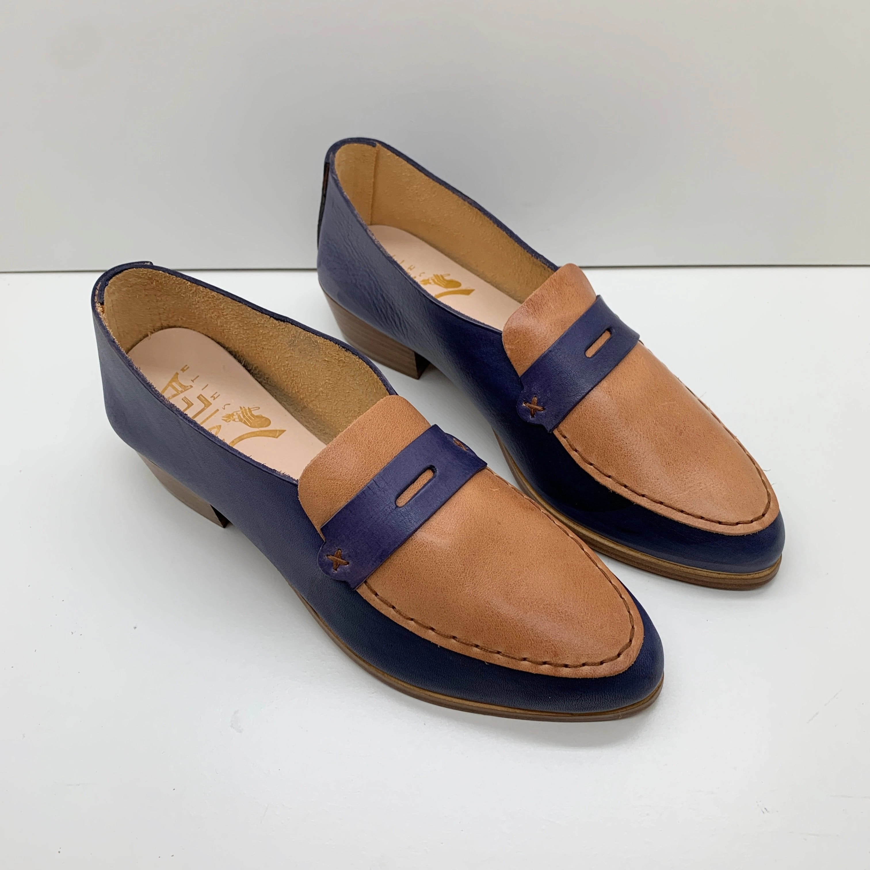 Atelier Verdi Loafers THE PENNY. BB AZURE. IBIZA CAMELLO LAKE. AZURE MASK. BROWN THREAD. EDGE DYED. 2CM