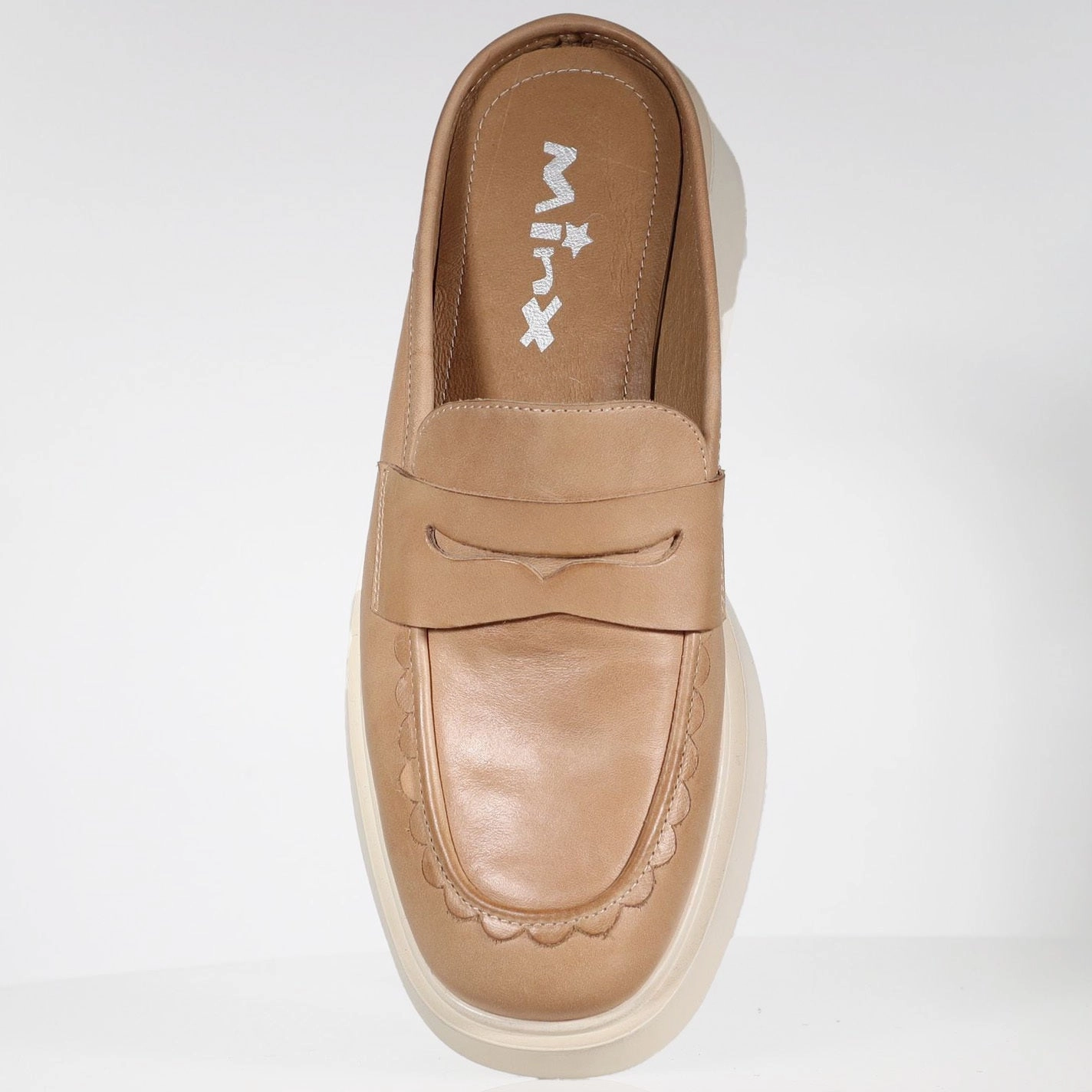 Lucinda Loafers Chic