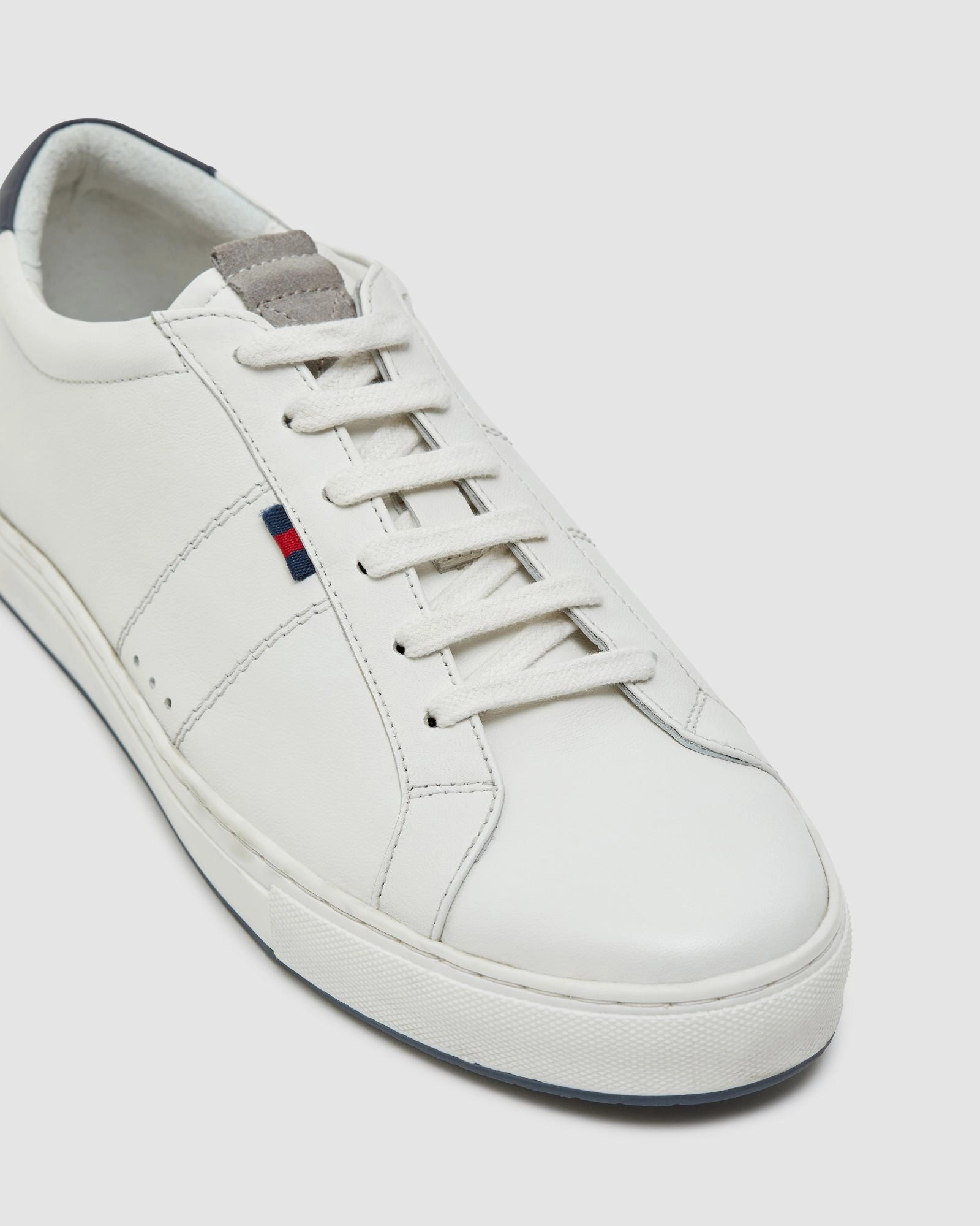 Vergilbte Sneaker Wieder Weiß Bekommen Matteo Leather Sneaker