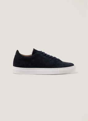 Sneaker Court Borough Men's Suede Tennis Shoe in Light Navy