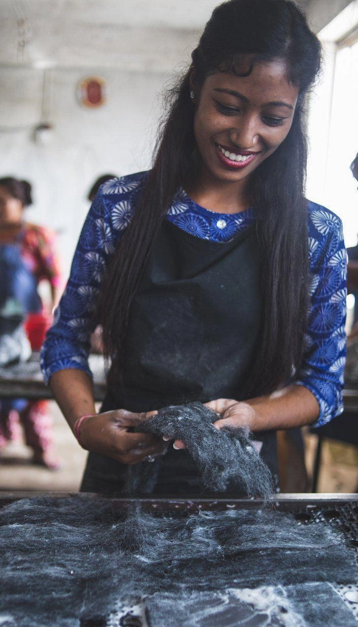 Tamaris Pantoffeln Fell Wollstiefel (100% reine Wolle) - Modell Koks mit Sohle aus Leder