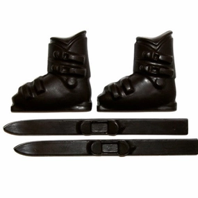 Ski Boots with Skis Helle Chelsea Boots Kombinieren