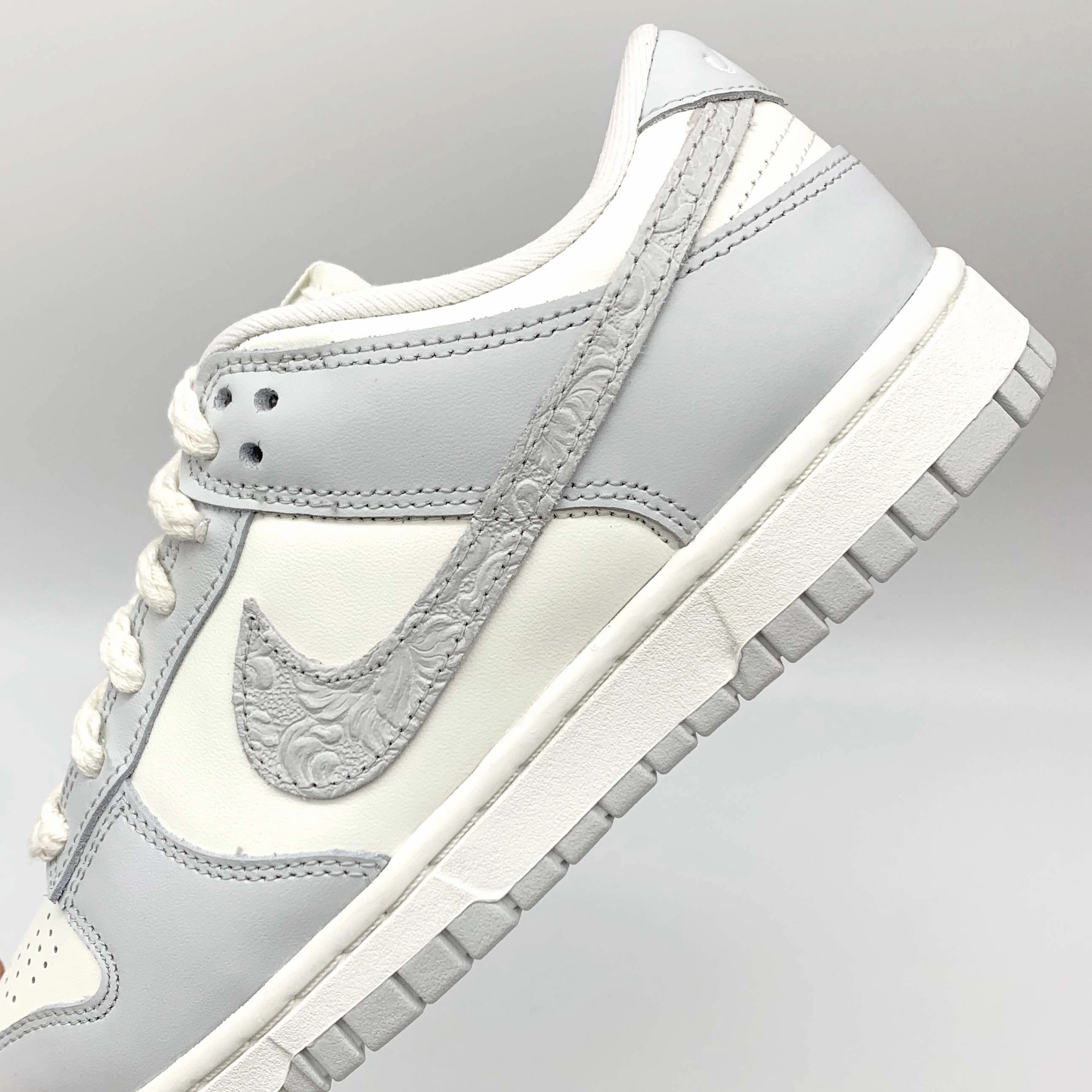 Nike Dunk Low Needlework Sail Aura Giuseppe Zanotti Sneaker Sale