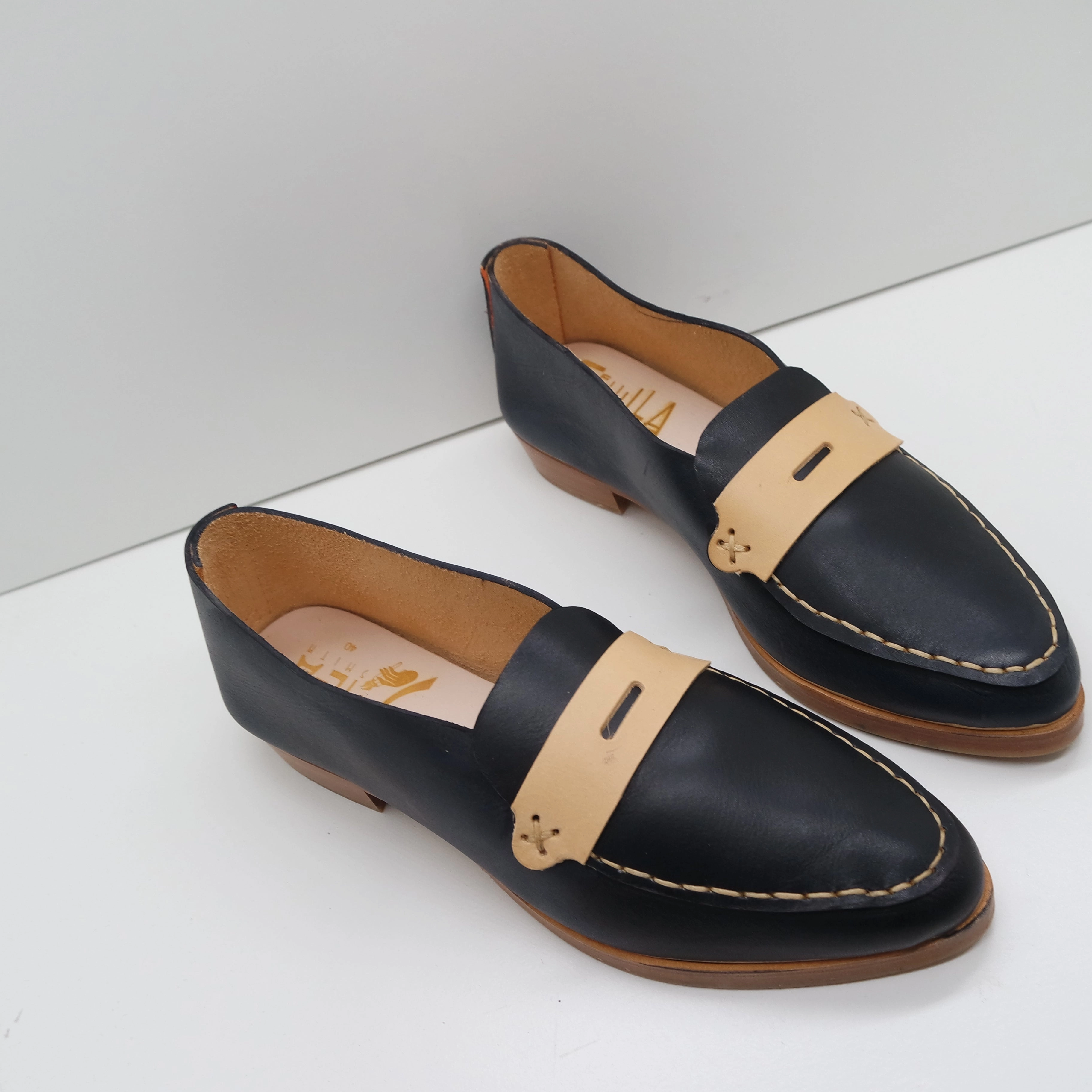 THE PENNY. BB NORI. NORI LAKE. BUTTER MASK. EDGE INKED. UNDYED THREAD. 2CM Paul Loafers