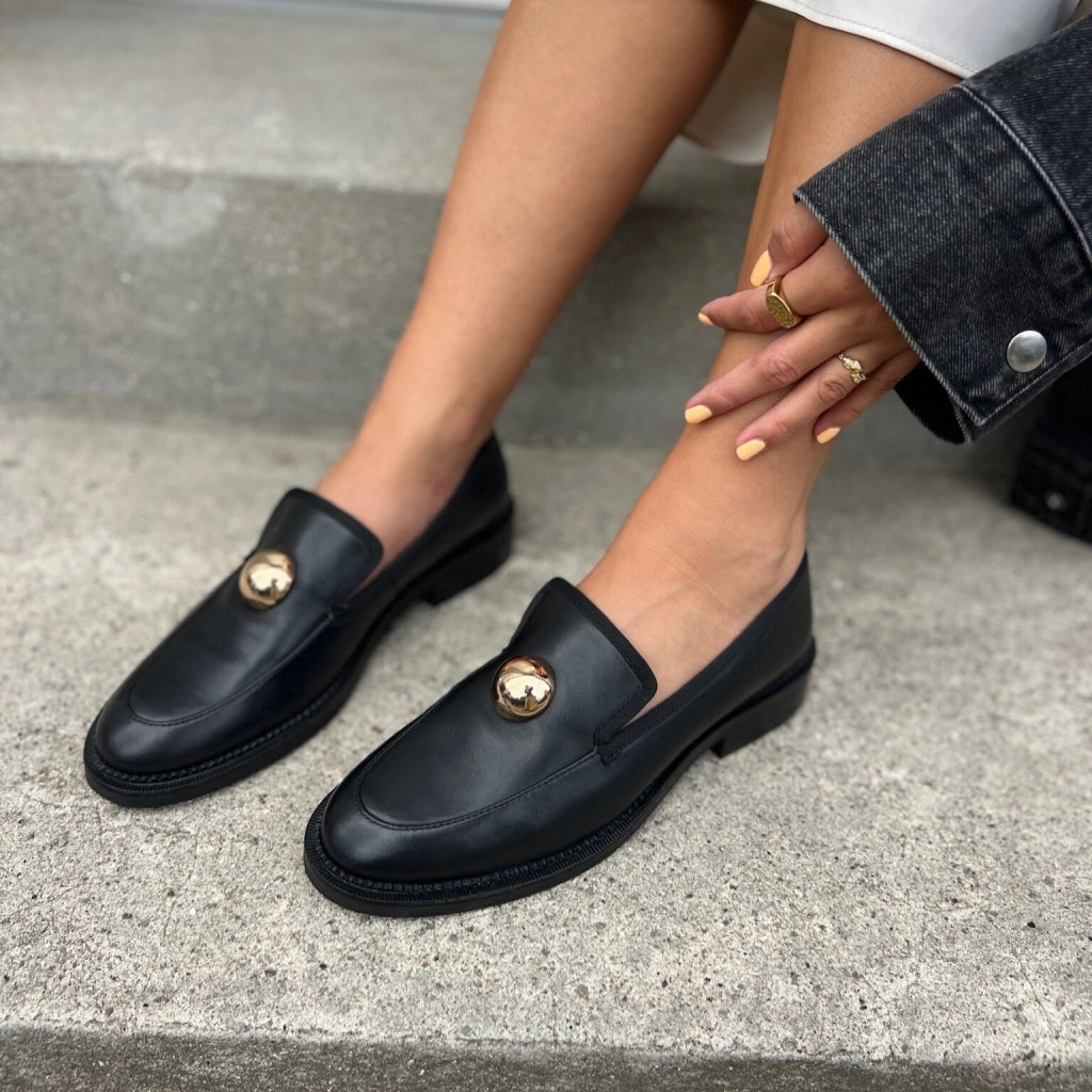 MOVEMENTS - BLACK Loafers With Dress Outfit