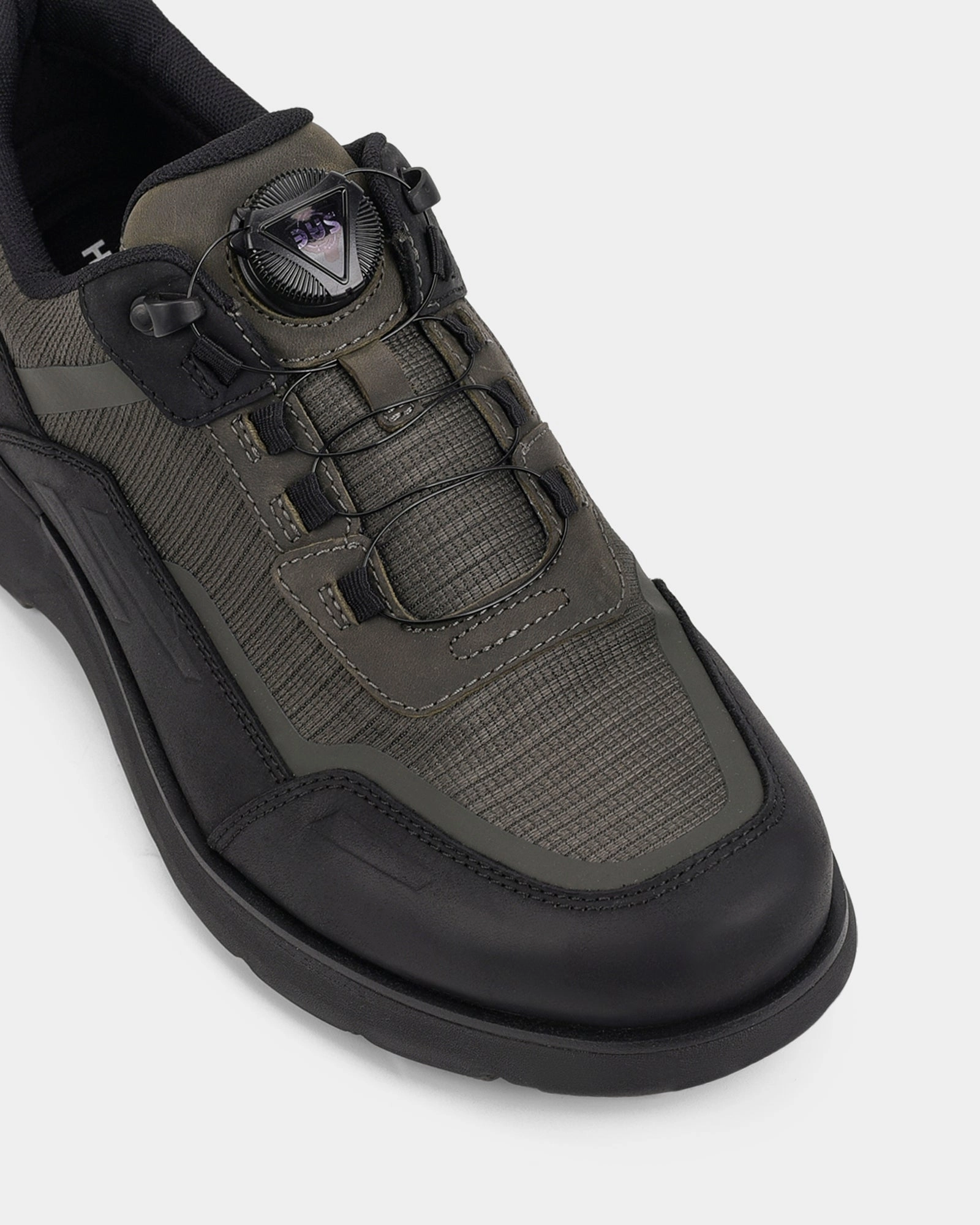 Razor Dark Olive Crickit Sneaker Leo