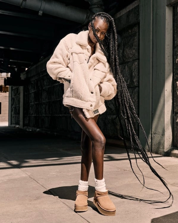 Overknee Stiefel Lederimitat UGG Plateau Classic Ultra Mini Chestnut