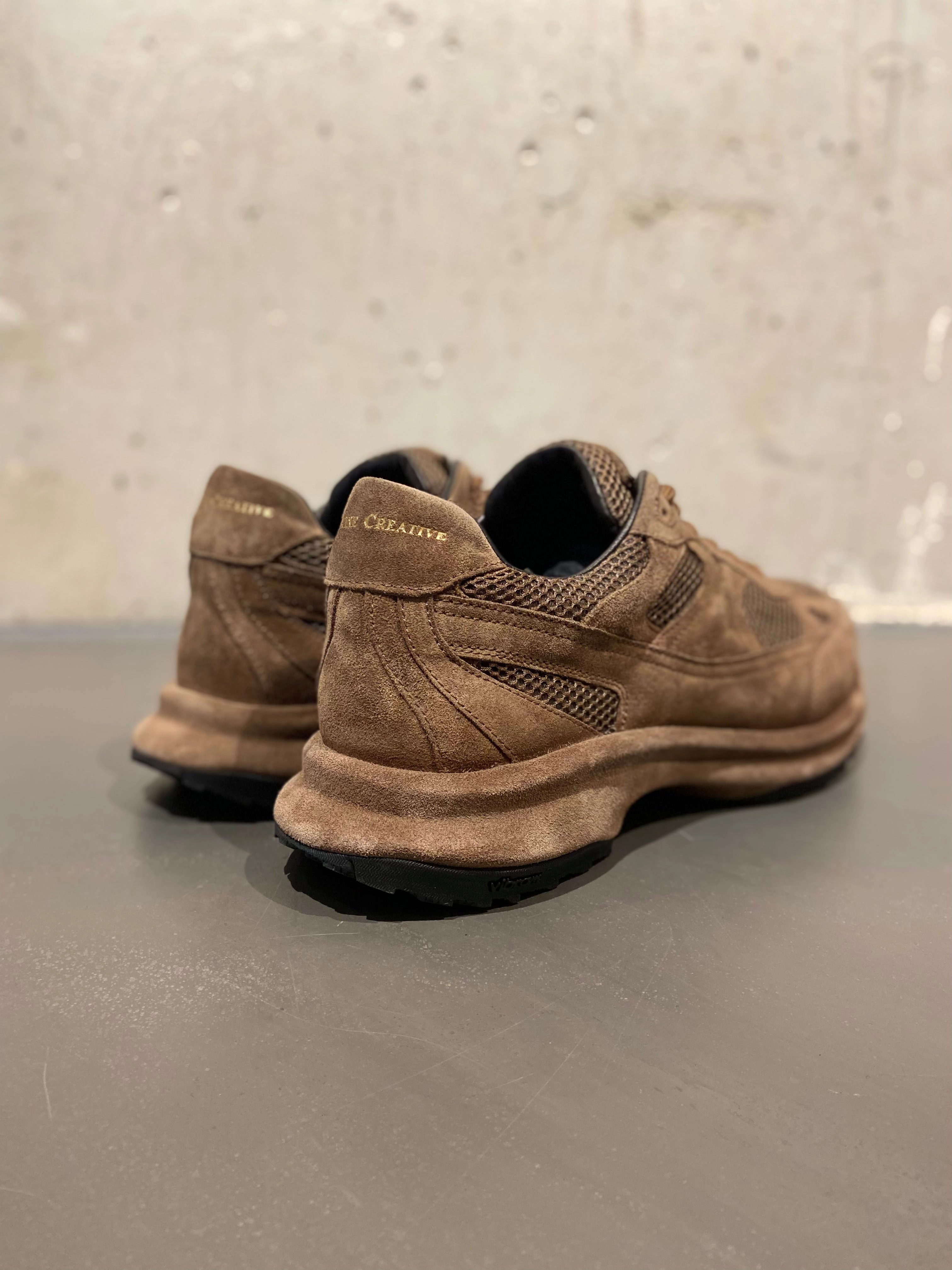 OFFICINE CREATIVE FAR AWAY/001 SNEAKER SUEDE BROWN Sneaker De
