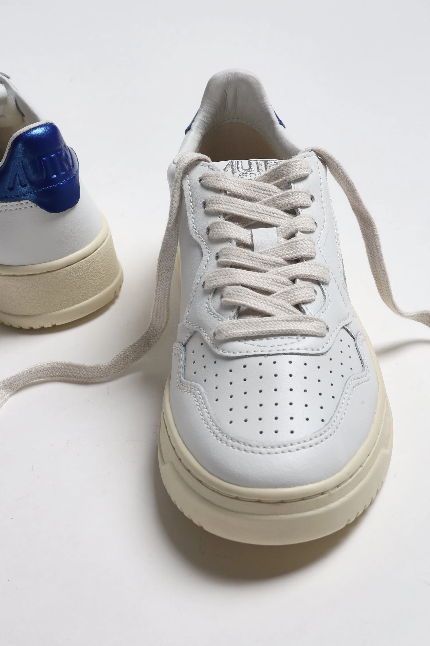 Sneaker Medalist Low in Wei/Blau Sneaker Deichmann