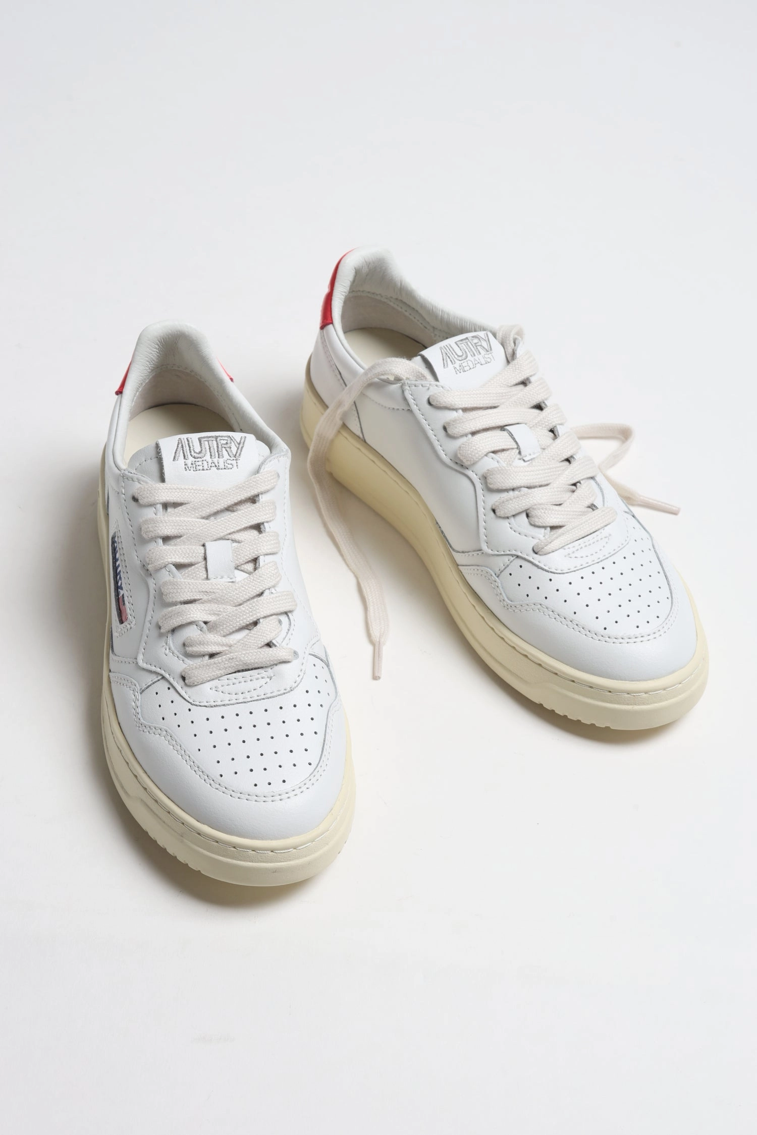 Sneaker 9060 Sneaker Medalist Low in Wei/Rot