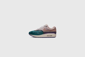 Canvas Sneaker WMNS Nike Air Max 1 PRM (Plum Fog/Fossil Rose)