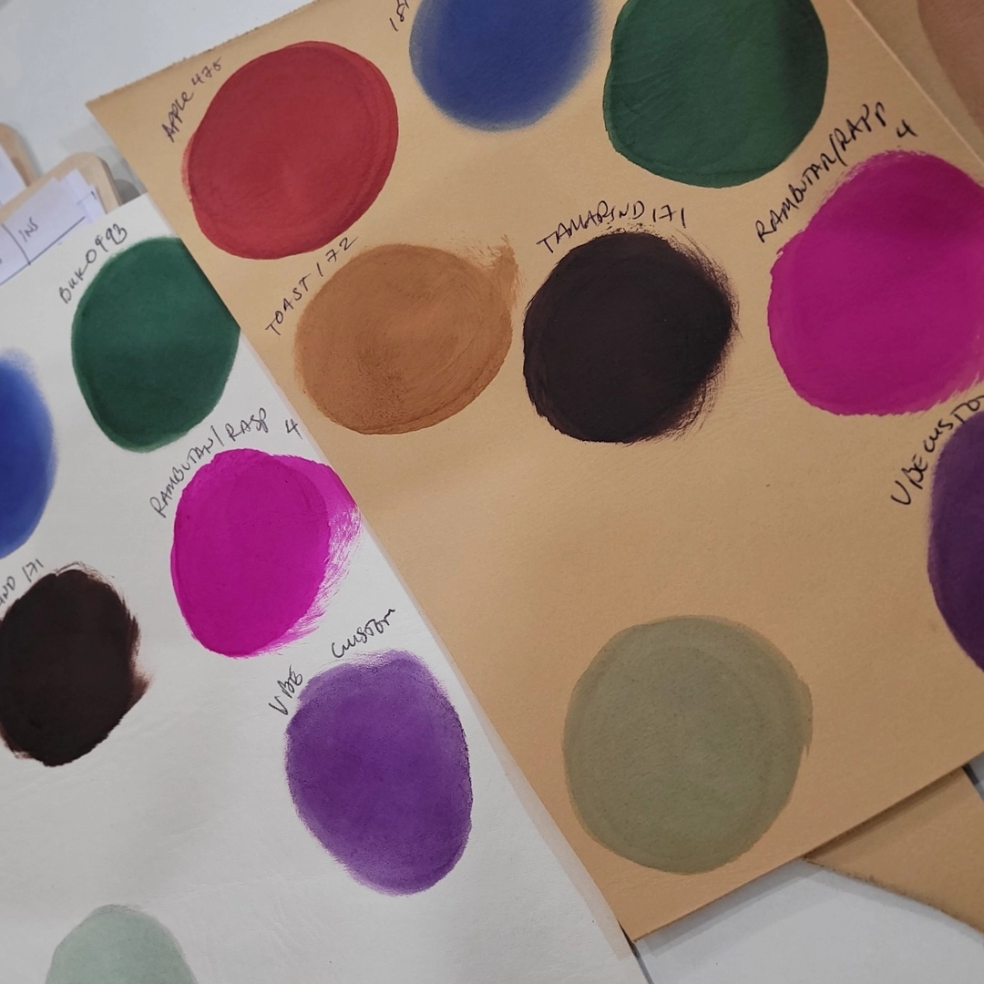 THE PENNY. BB TAMARIND. MATISSE TAMARIND LAKE. VIOLET AND MINT MISMATCHED MASK. UNDYED THREAD. 2CM Wide Leg Pants With Loafers