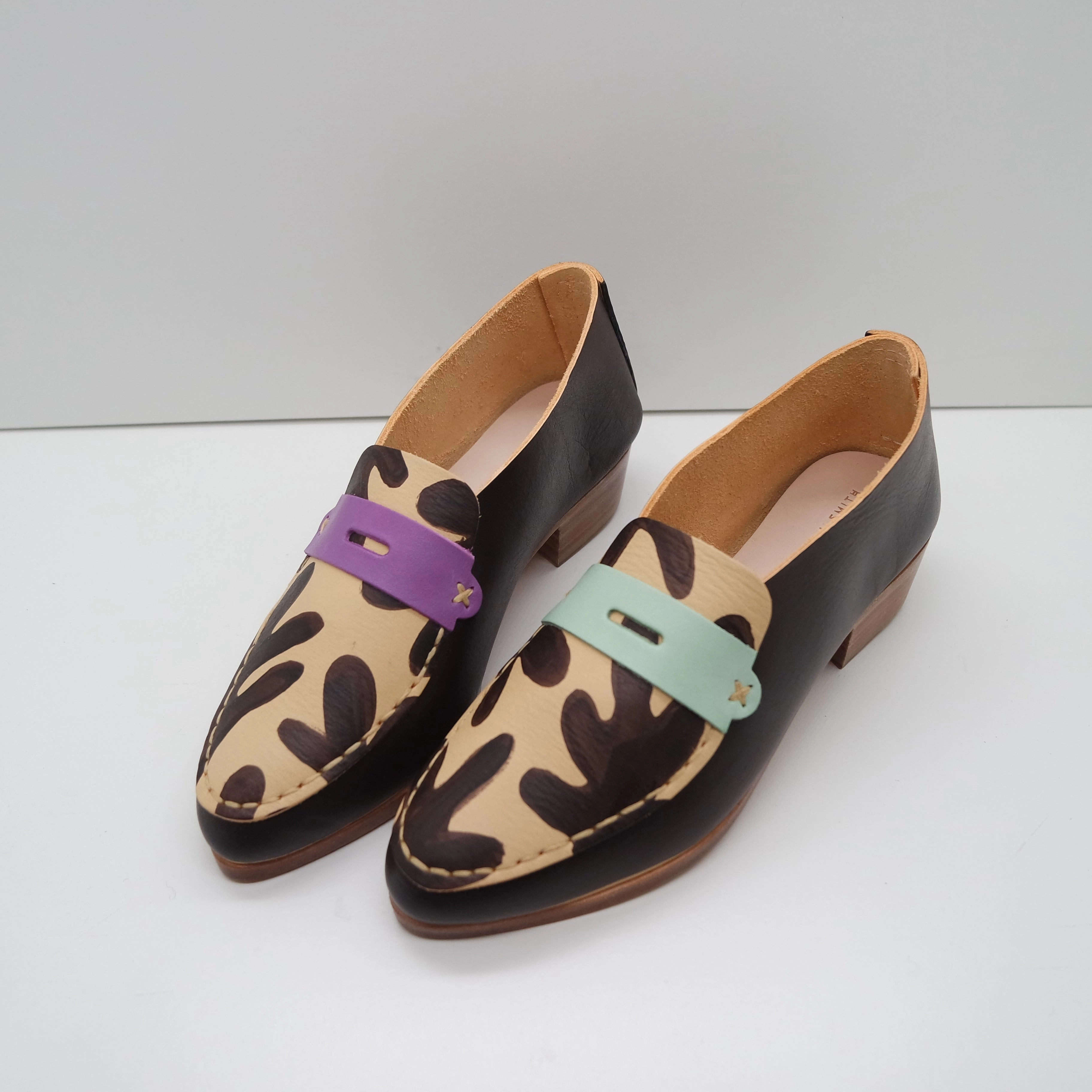 Loafers Buying Guide THE PENNY. BB TAMARIND. MATISSE TAMARIND LAKE. VIOLET AND MINT MISMATCHED MASK. UNDYED THREAD. 2CM