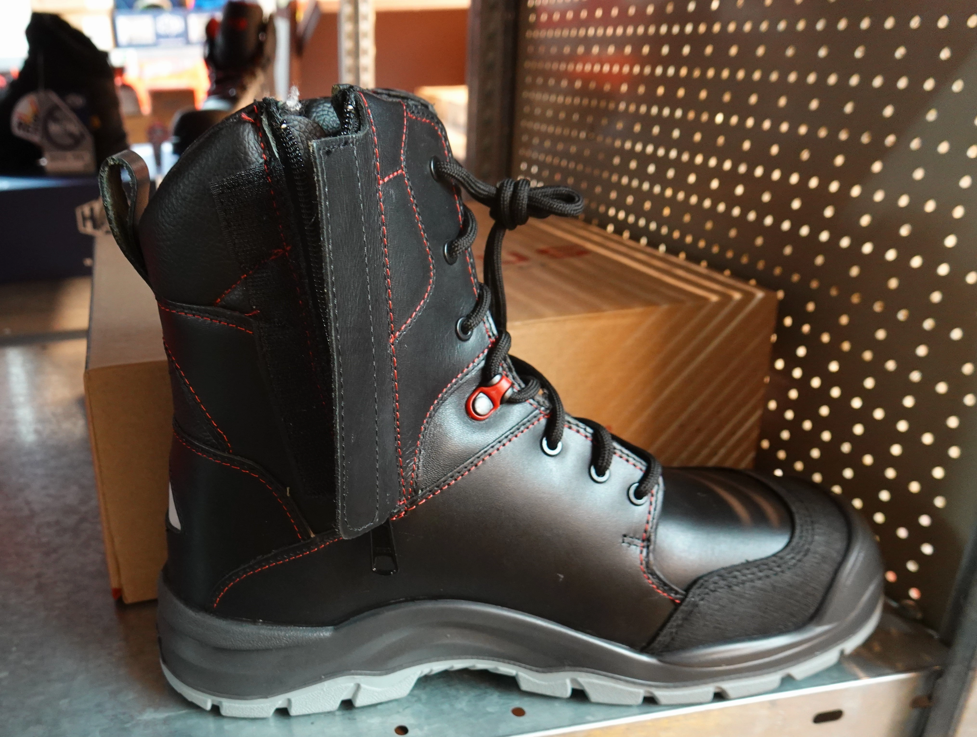 Stabilus 5630 Winter-Sicherheitsstiefel mit Reissverschluss und Schnrung S3 YUKI Overknee Stiefel Oberschenkel