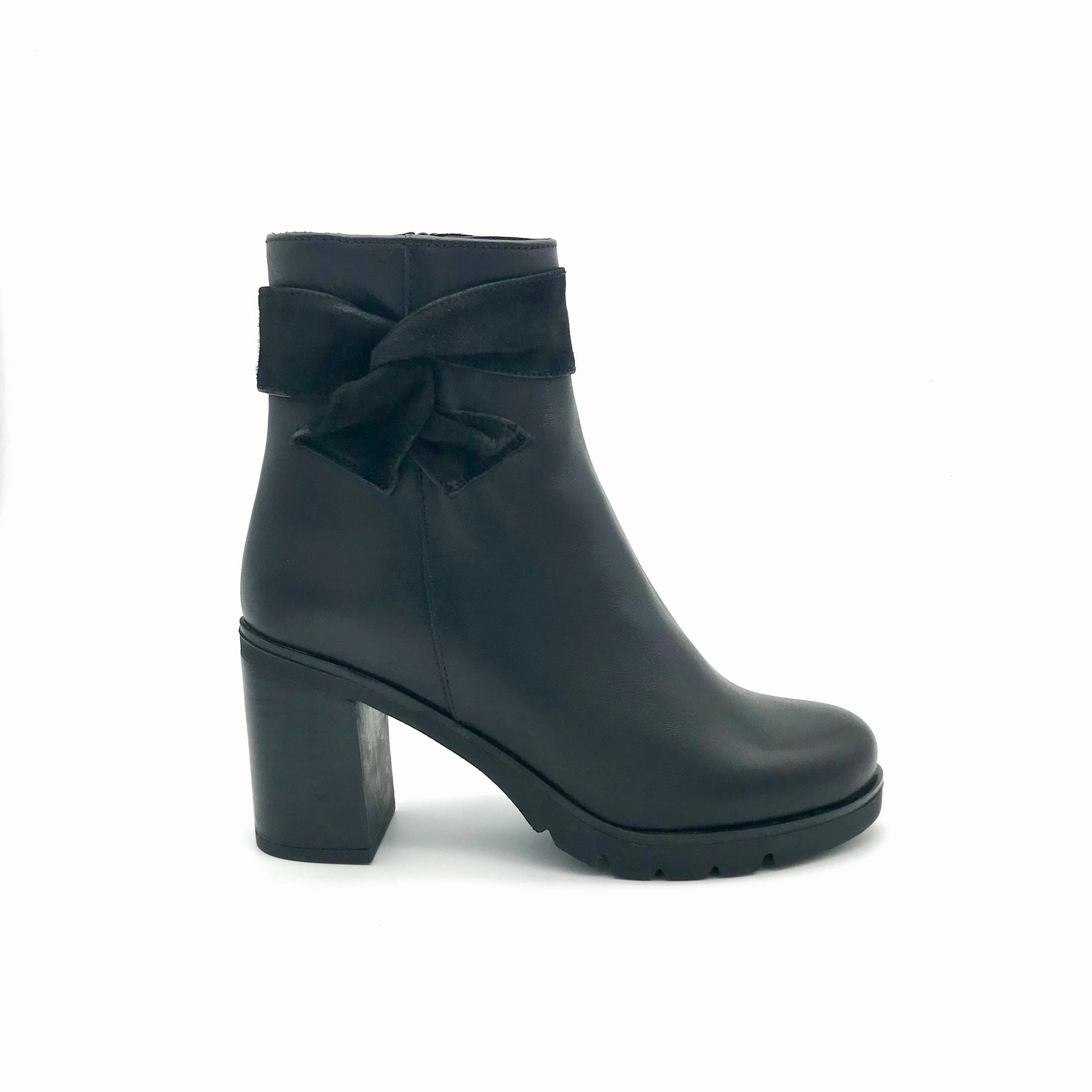 Stiefeletten Mit Profil The Schuh Effekt Damen Stiefelette Schwarz Leder