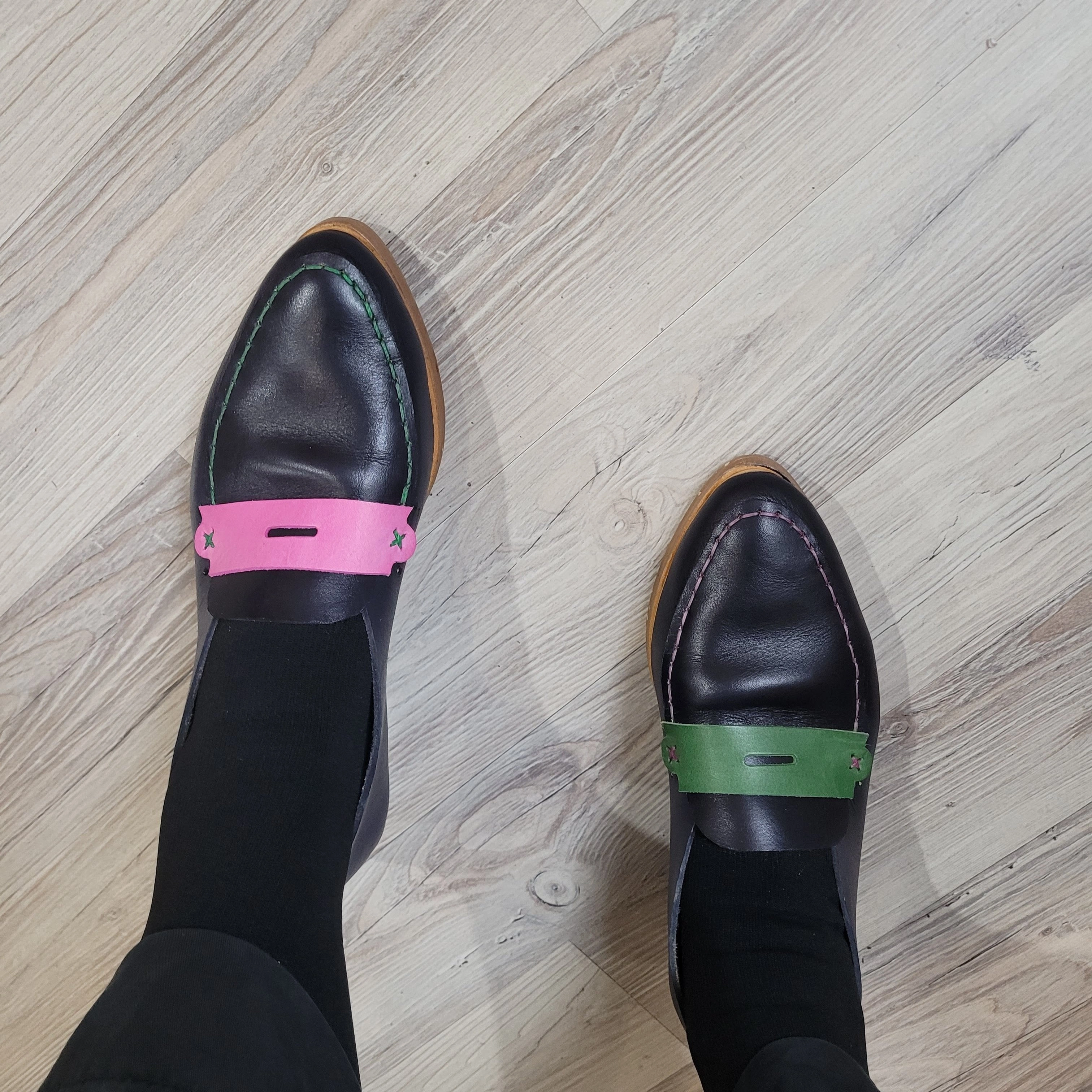 THE PENNY. BB NORI. NORI LAKE. MISMATCHED AVOCADO PORPORA MASK W ALTERNATE THREAD. EDGE INKED. 2CM Summer Leather Loafers