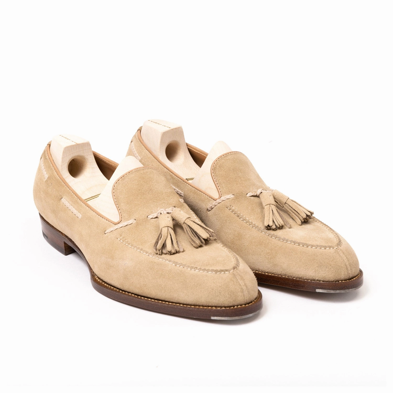 Loafer "Split Toe Tassel" aus sandfarbenem Rauhleder - reine Handarbeit Loafers Vs Dress Shoes
