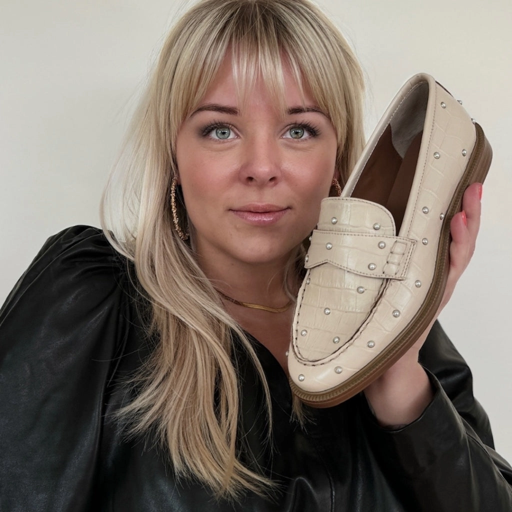 THE PEARL SHOE BEIGE - GREY MORN (BEIGE) Penny Style Loafers