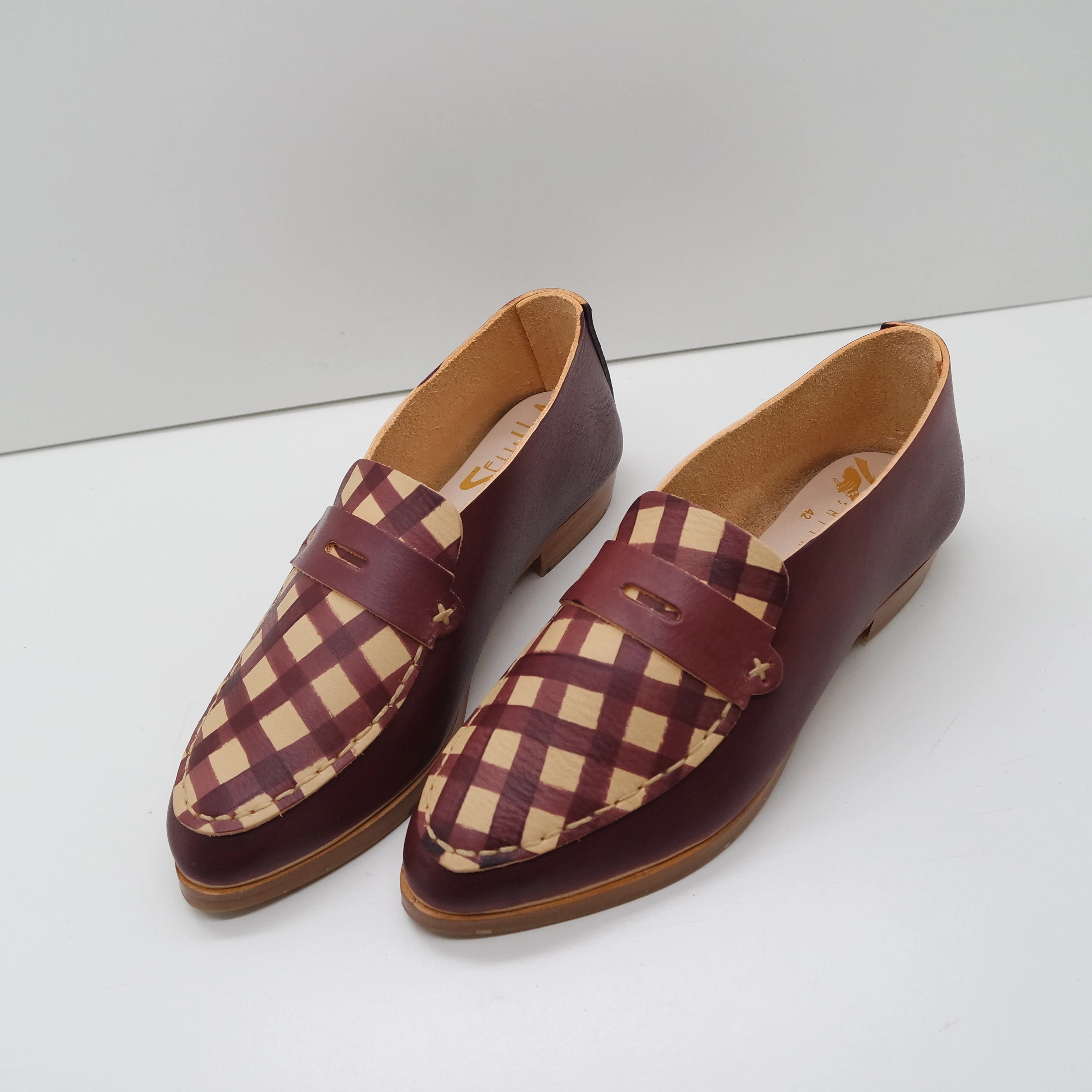Miista Airi Loafers THE PENNY. BB CLARET. GINGHAM CLARET LAKE. CLARET MASK. UNDYED THREAD. 2CM
