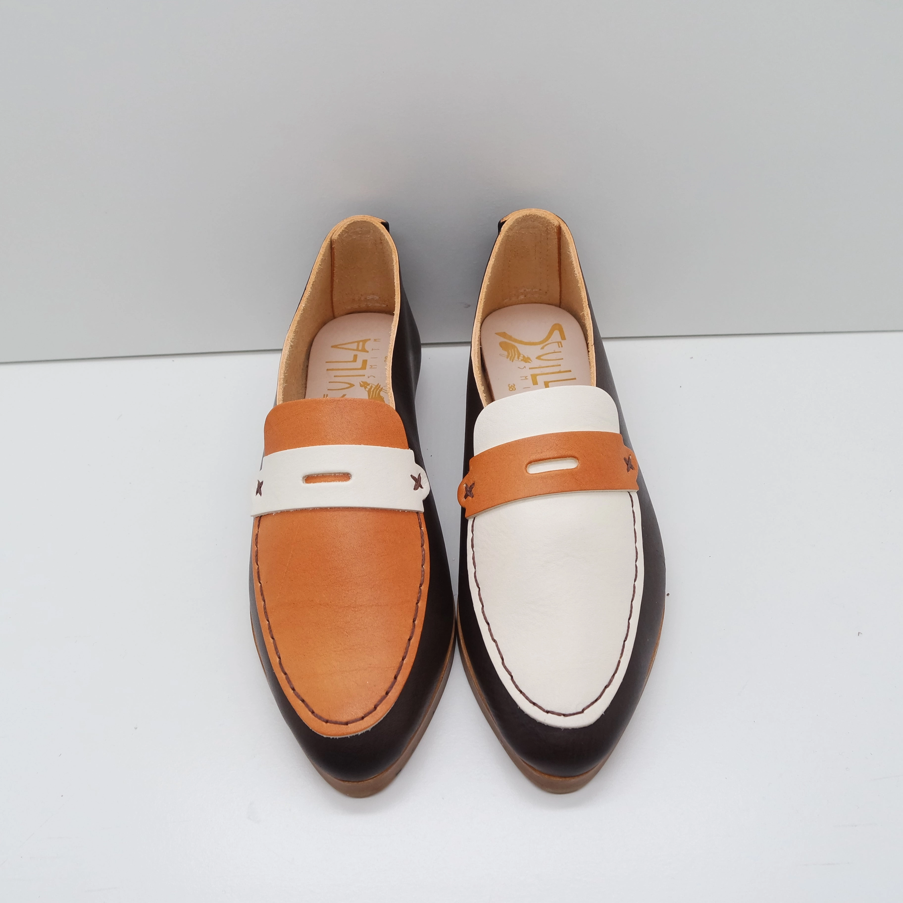 Chunky Loafers Vegan THE PENNY. BB TAMARIND. MISMATCHED TAHO AND TOAST LAKE AND MASK. BROWN THREAD. 2CM