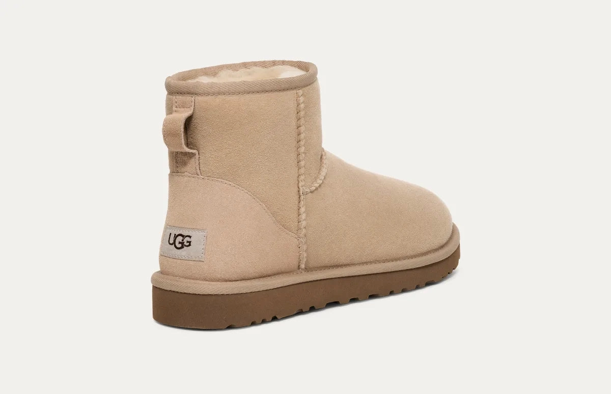 UGG - Classic Mini II Boot Sand Luftpolster Stiefel
