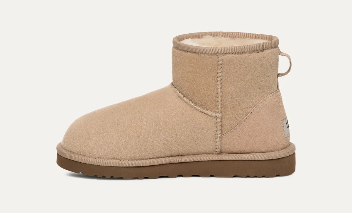 UGG - Classic Mini II Boot Sand Wednesday Stiefel