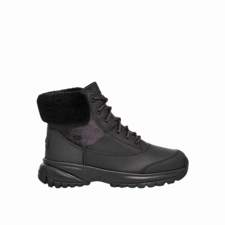 UGG - Yose Fluff Boot Black Stiefel Wade