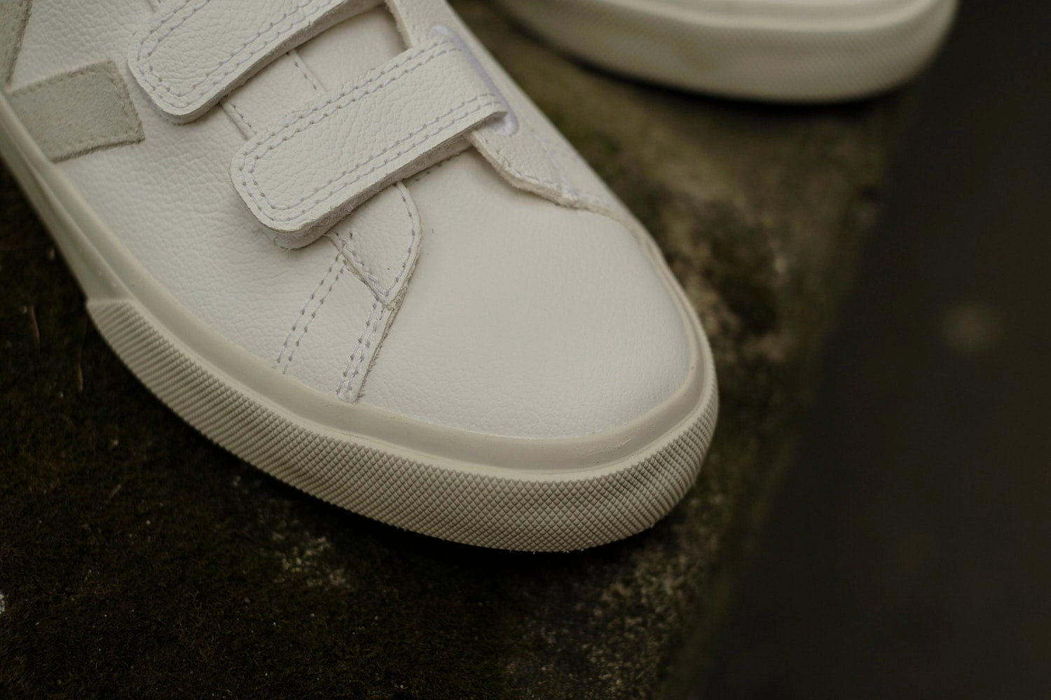 Veja  Recife Chromefree Leather Schuhe Damen Deadstock Sneaker