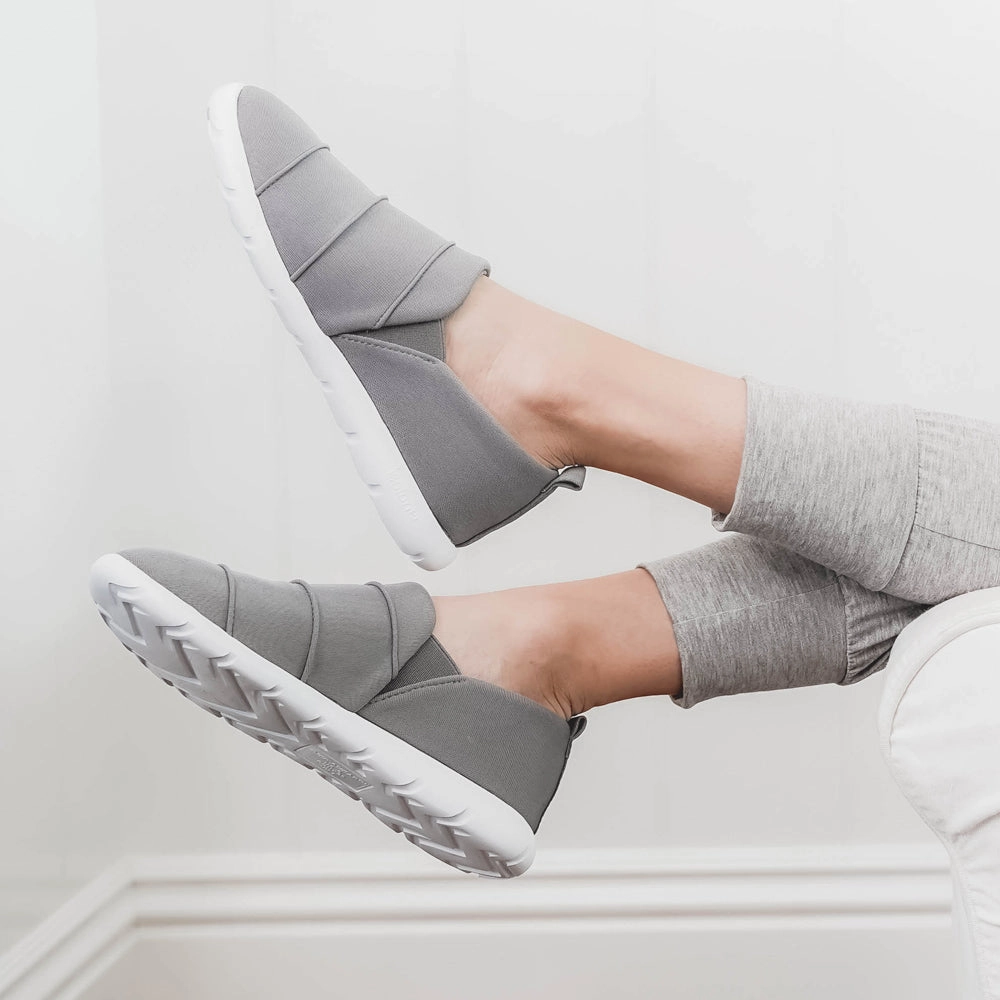 Womens Water Repellent Matte Satin Zenz Loafer Ecco Bella Loafers