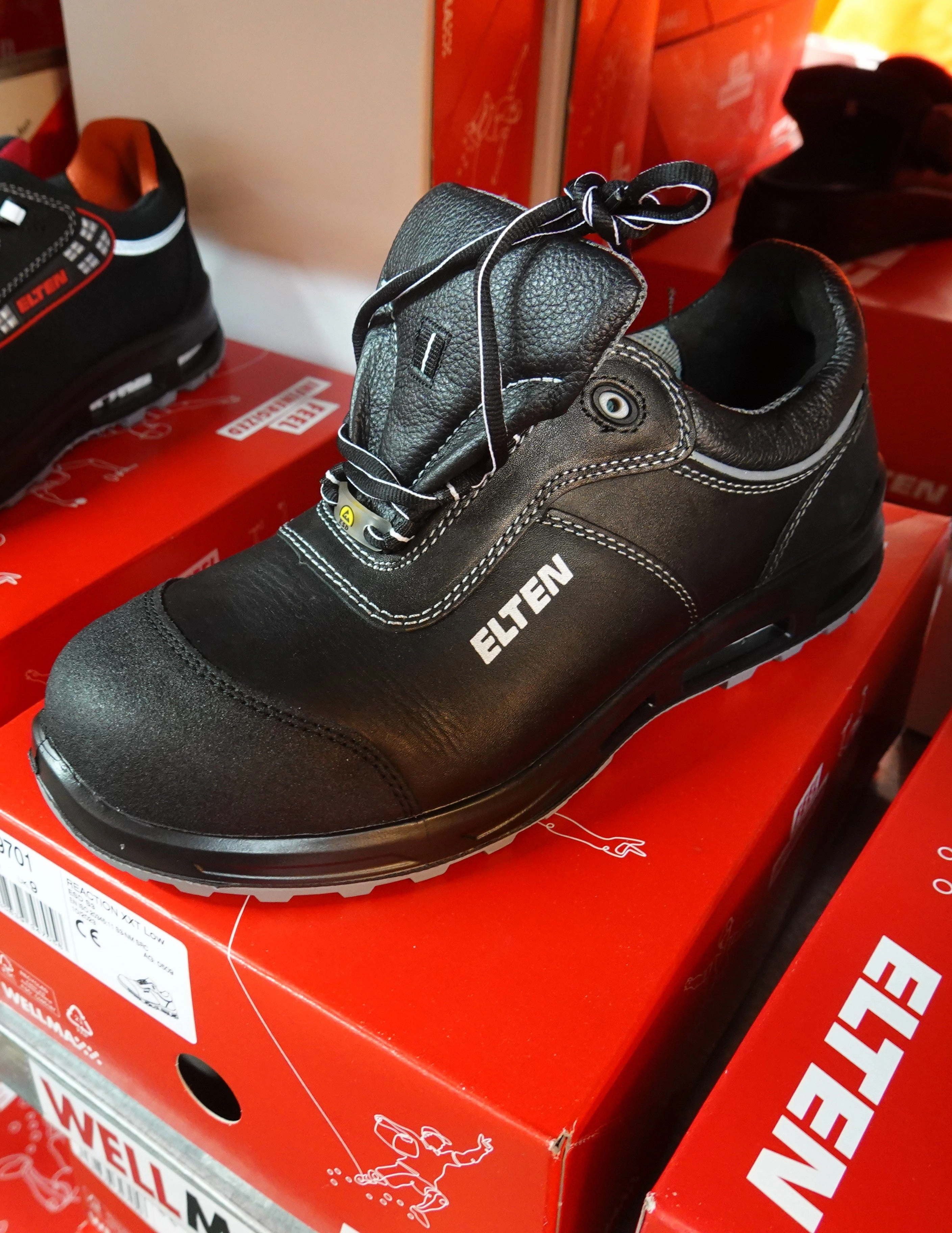 Sicherheitsschuhe Sohle Material ELTEN 729701 Reaction Wellmaxx S3 Sicherheitshalbschuh Leder breit Kunststoffkappe